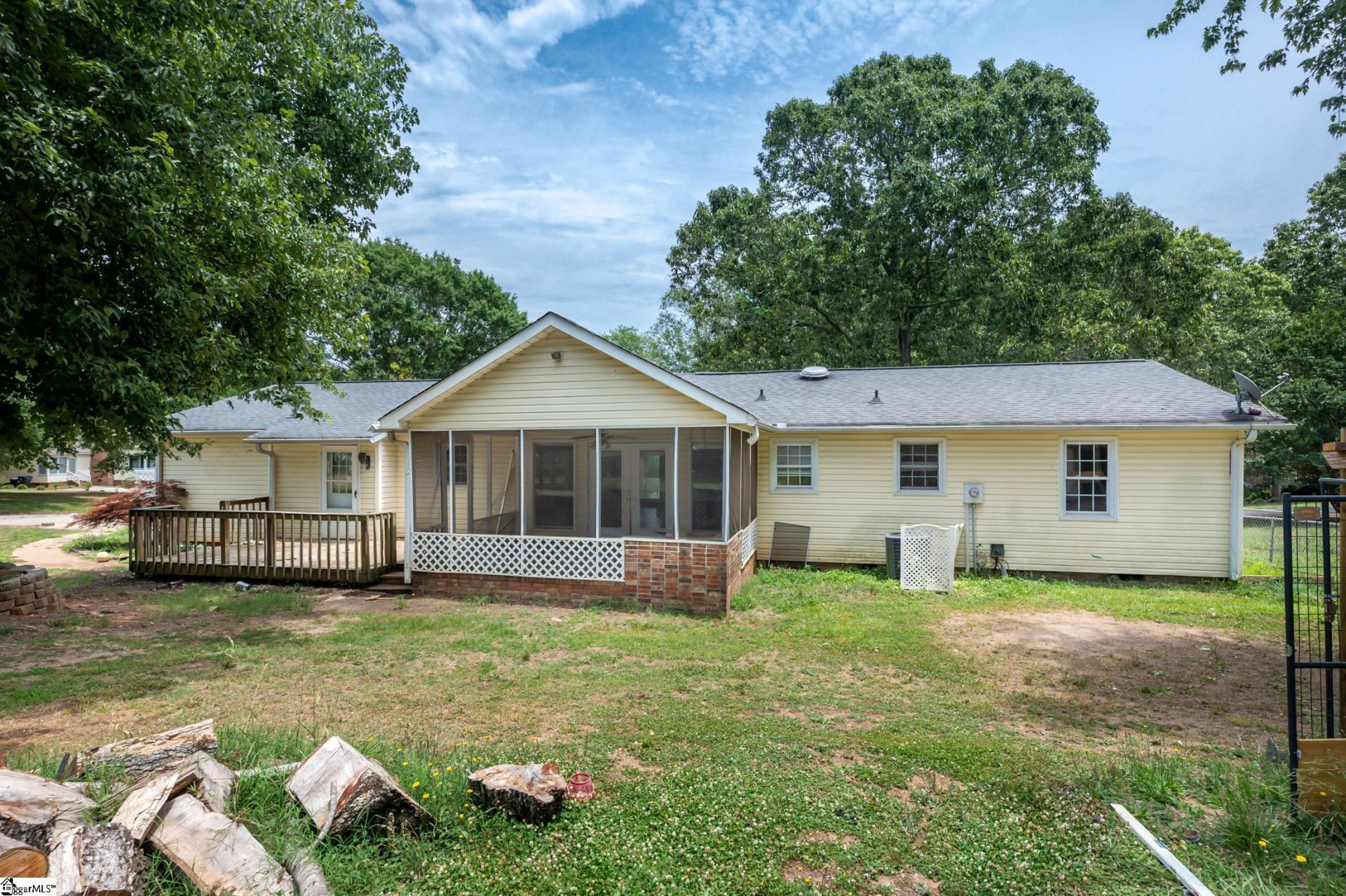 Property image 1 at 110 Dogwood Court, Piedmont, SC 29673