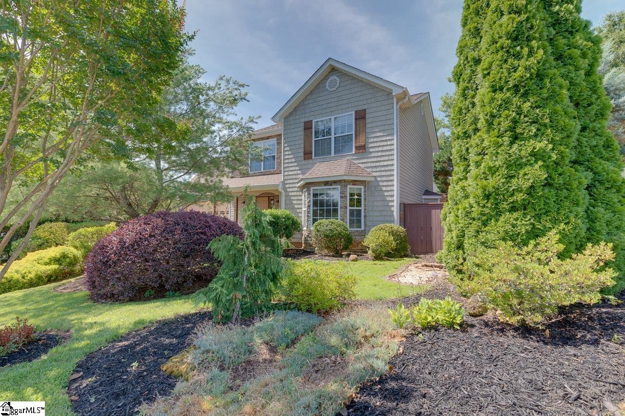 Property image 1 at 204 Hickory Rock Lane, Greer, SC 29651