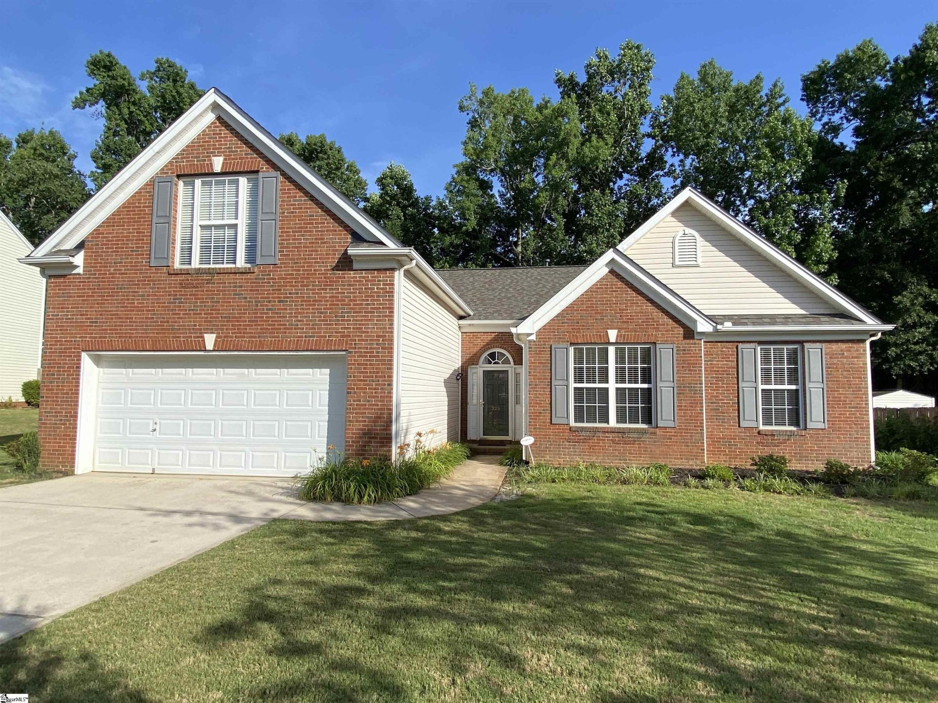 Property image 1 at 325 Edenberry Way, Easley, SC 29642