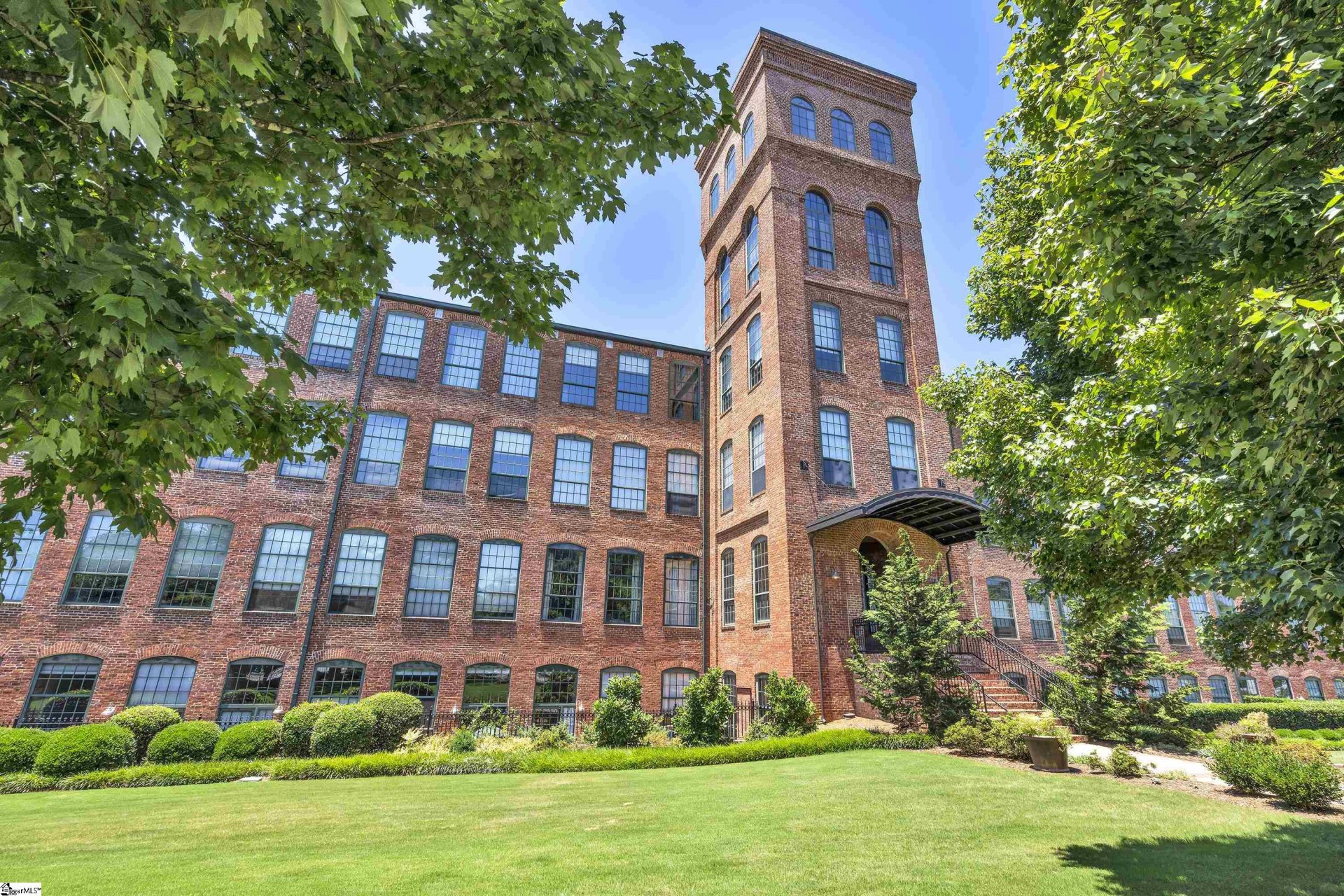 Property image 1 at 400 Mills Avenue, Greenville, SC 29605