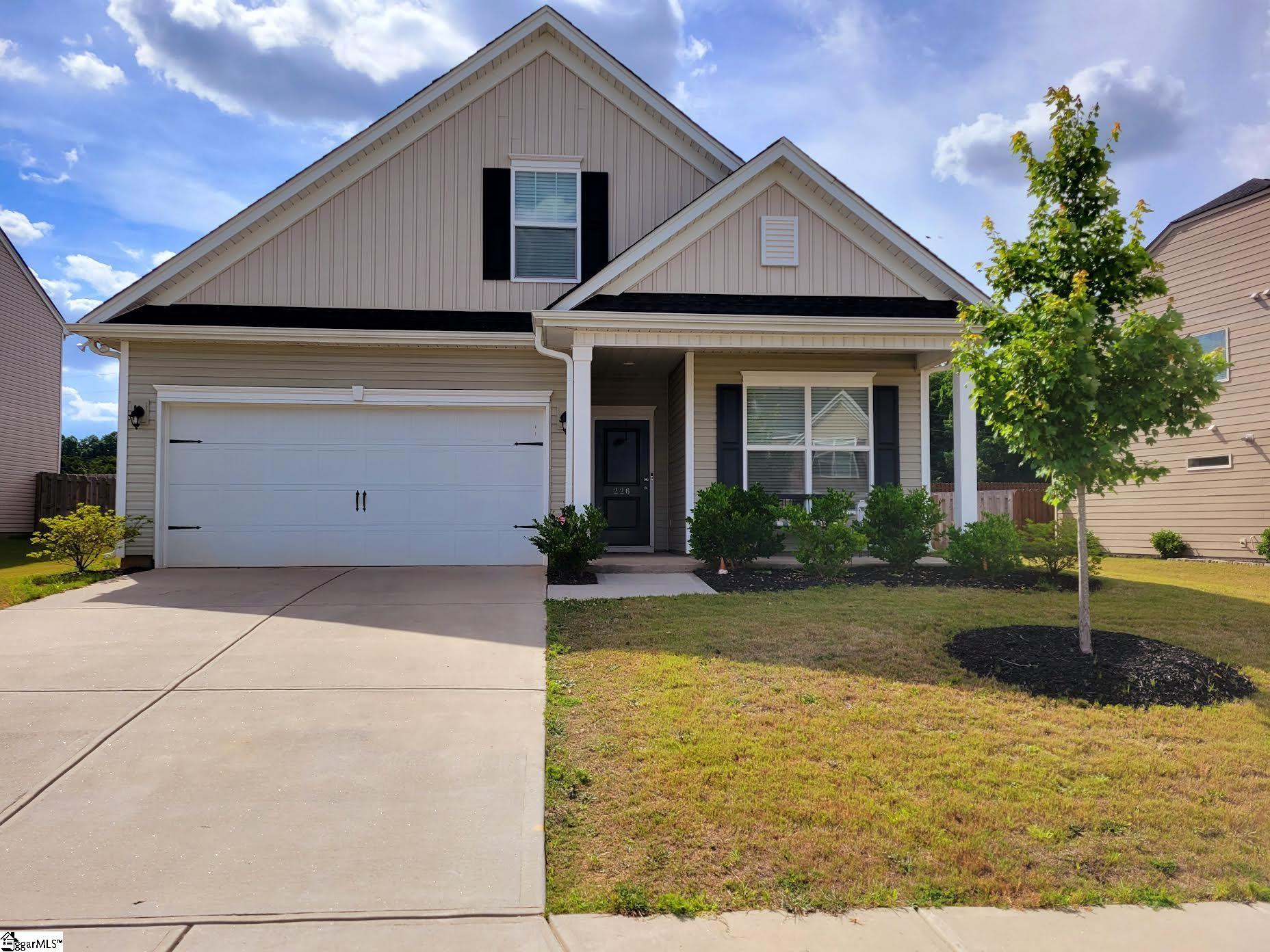 Property image 1 at 226 Braselton Street, Duncan, SC 29334