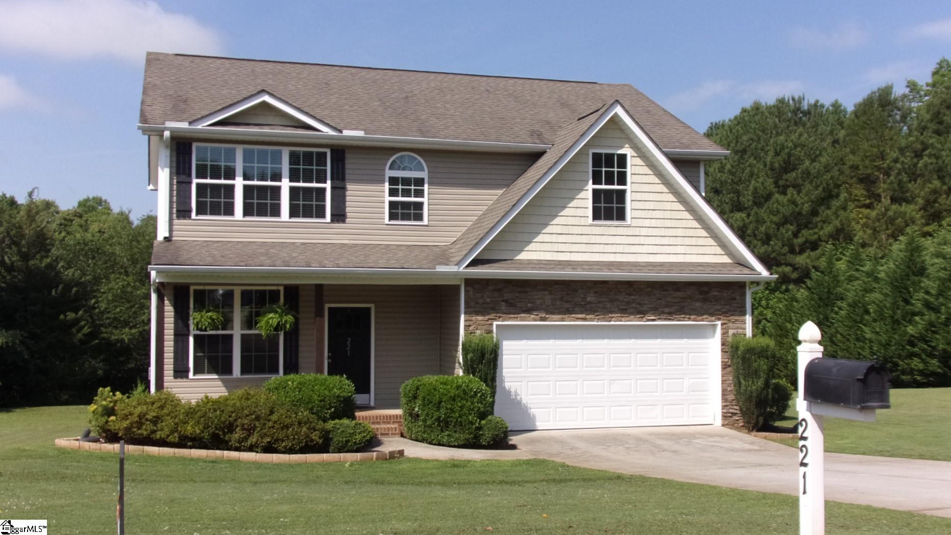 Property image 1 at 221 Saddlebrook Avenue, Pickens, SC 29671