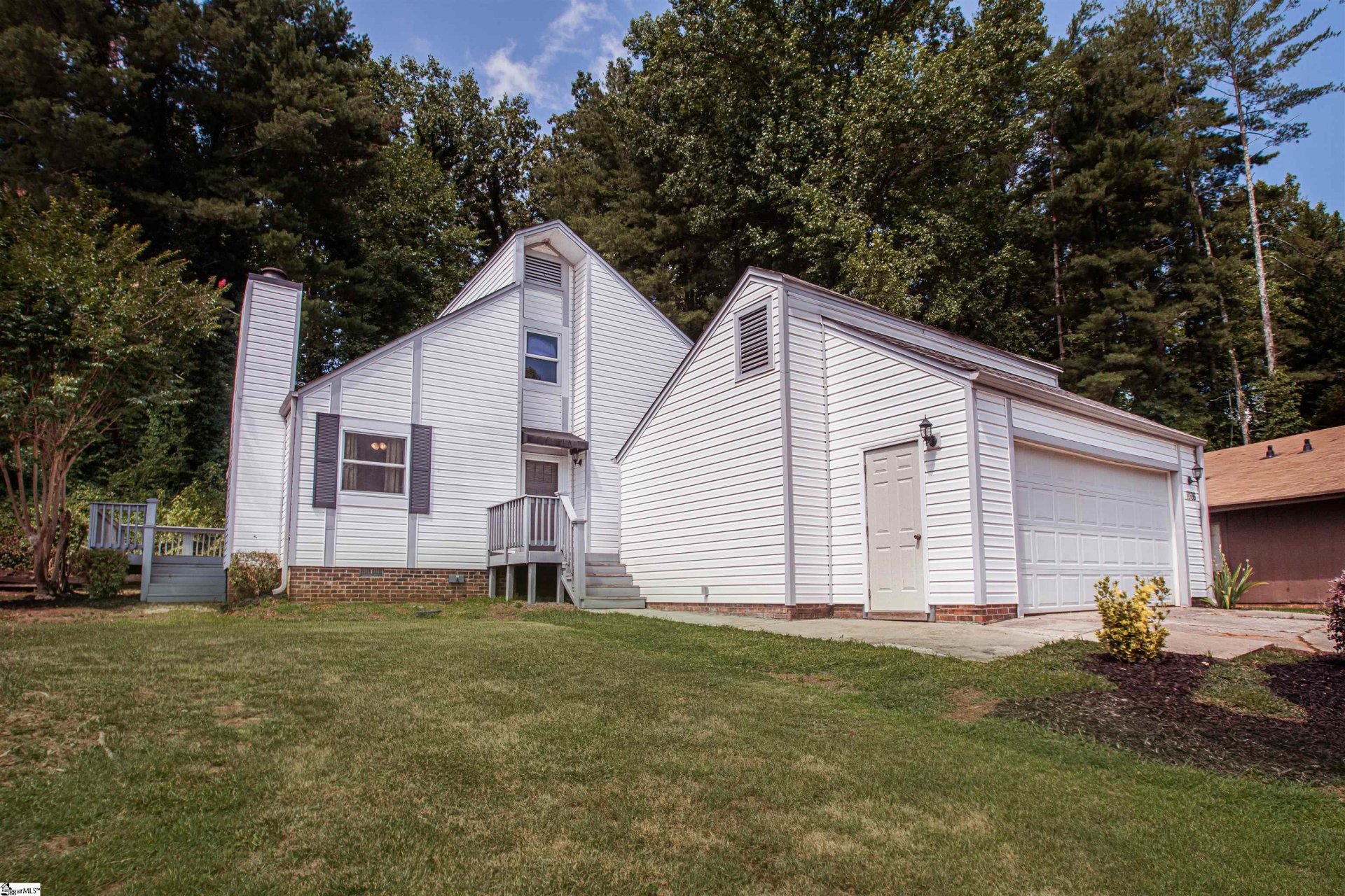 1006 Hollow Oak Drive