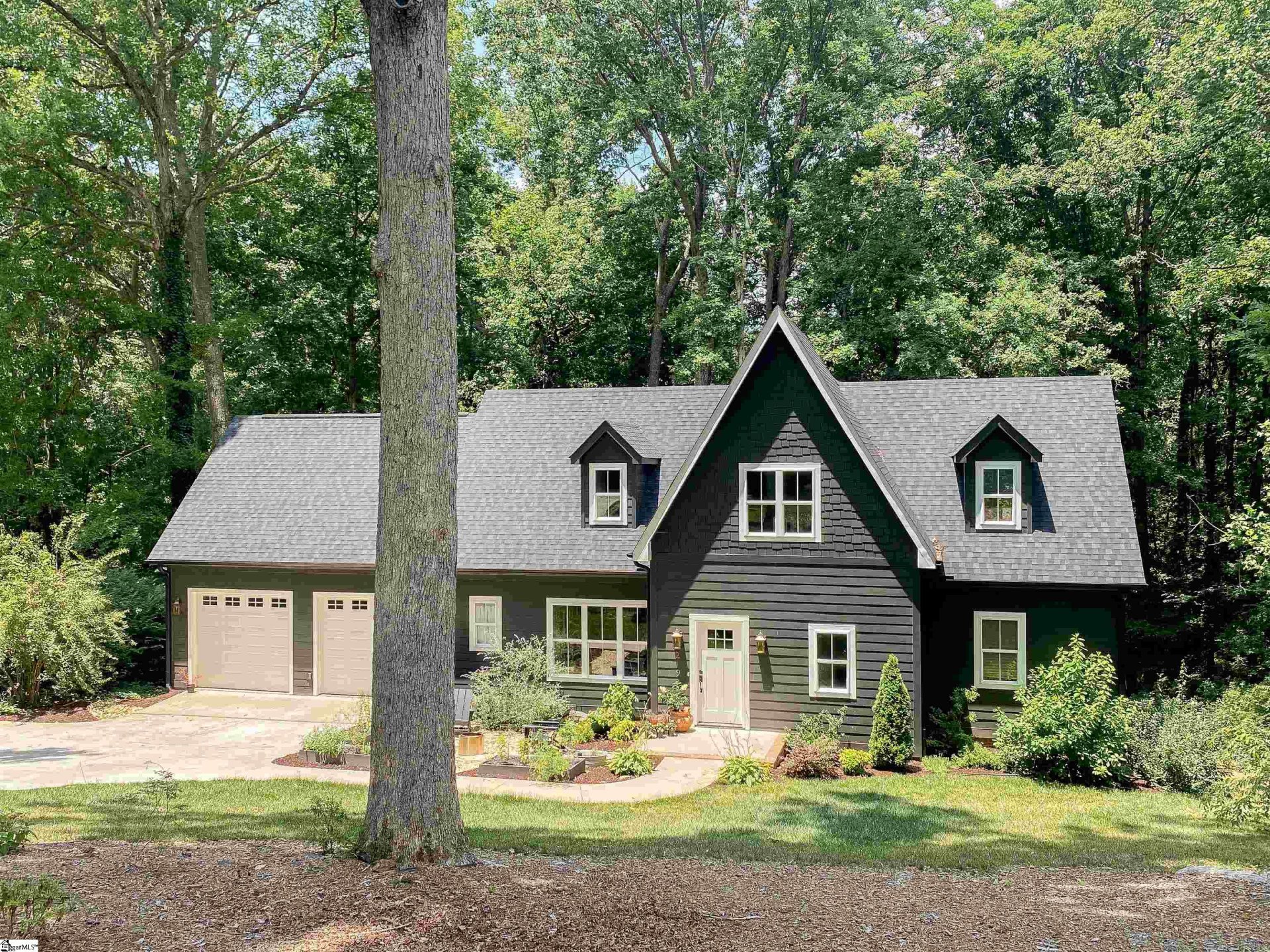 Property image 1 at 219 Covington Road, Greenville, SC 29617