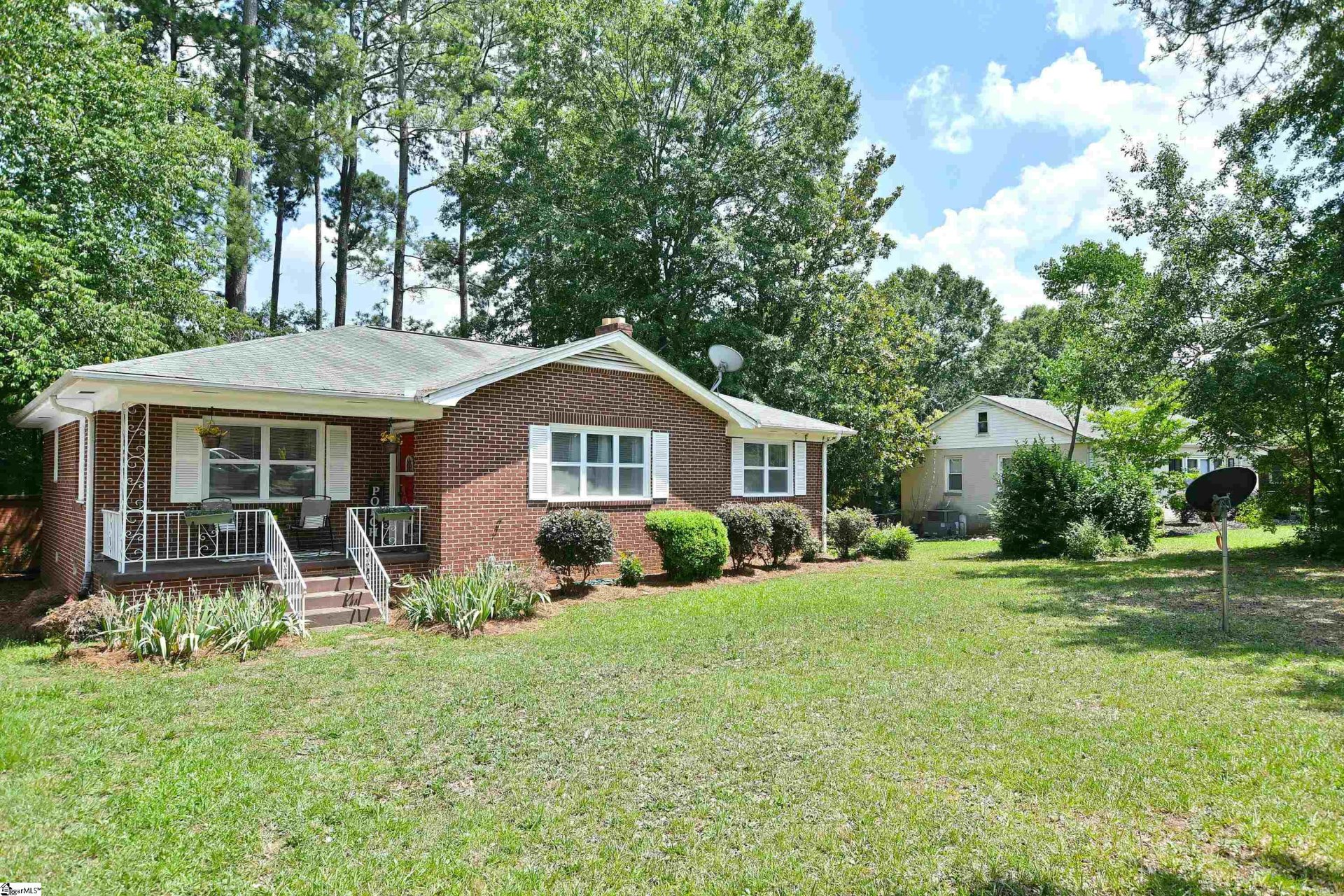 Property image 1 at 516 E Fredericks Street, Anderson, SC 29621