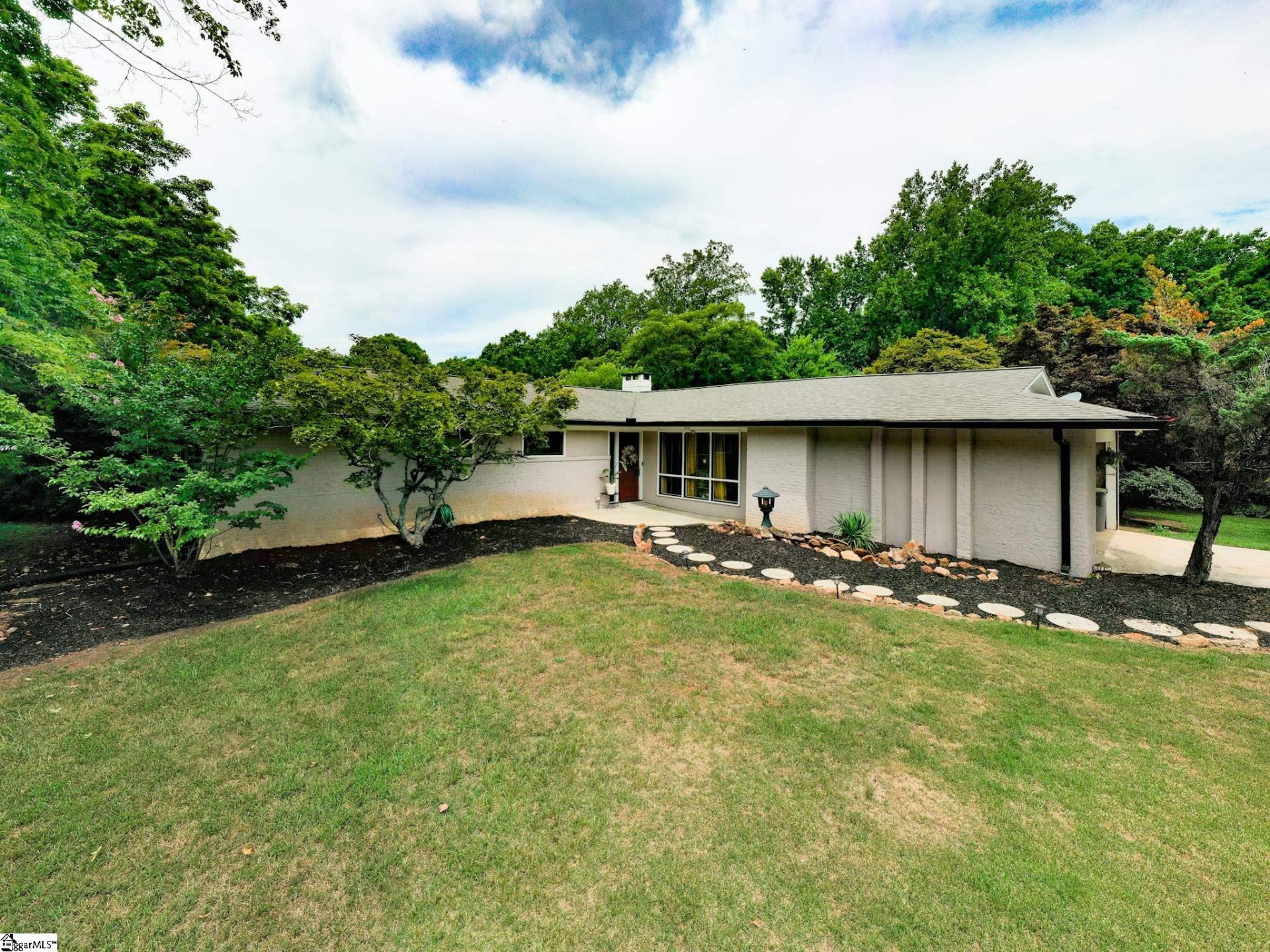 100 Sunderland Drive