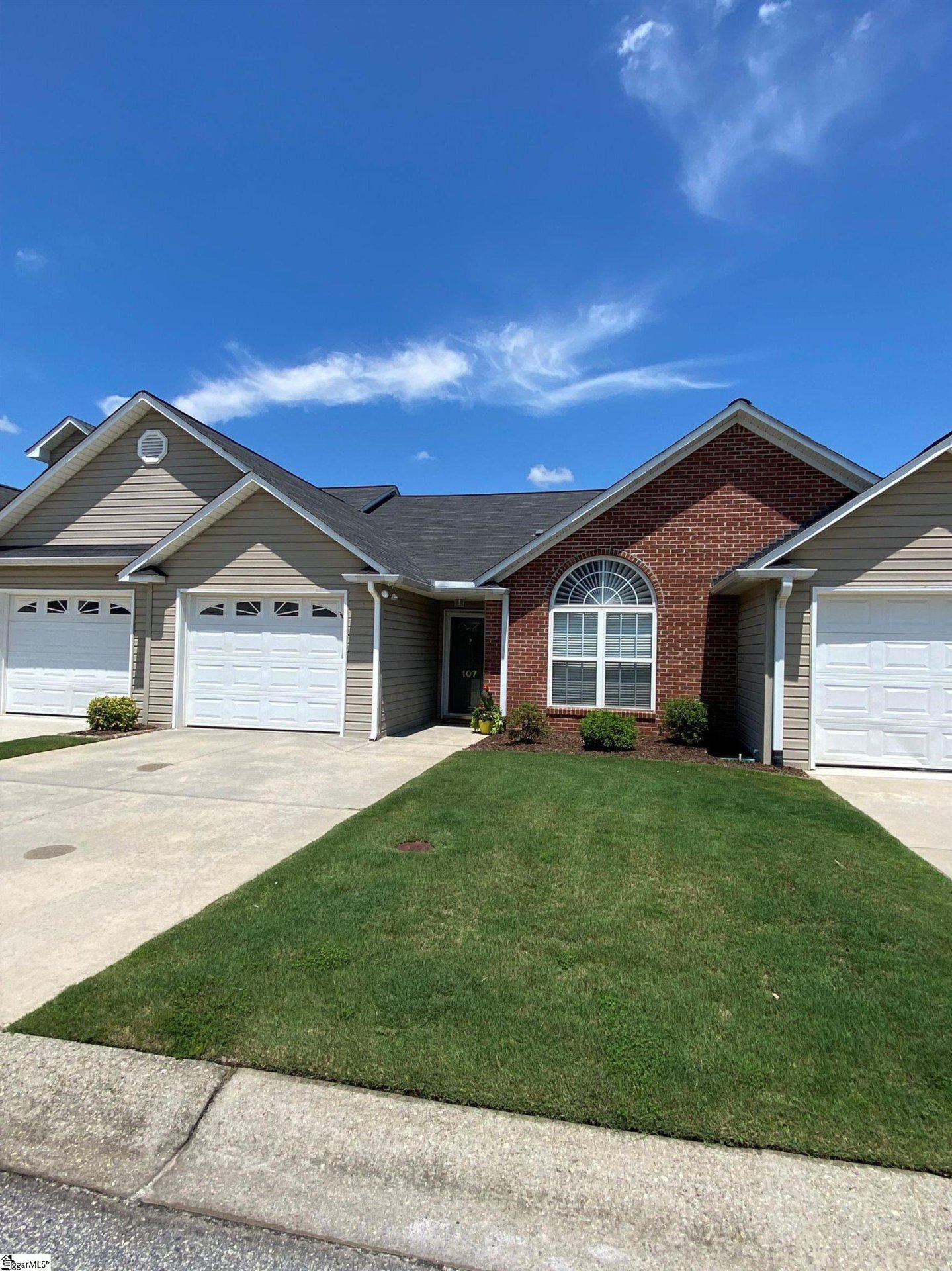 Property image 1 at 107 Rashford Way, Simpsonville, SC 29681