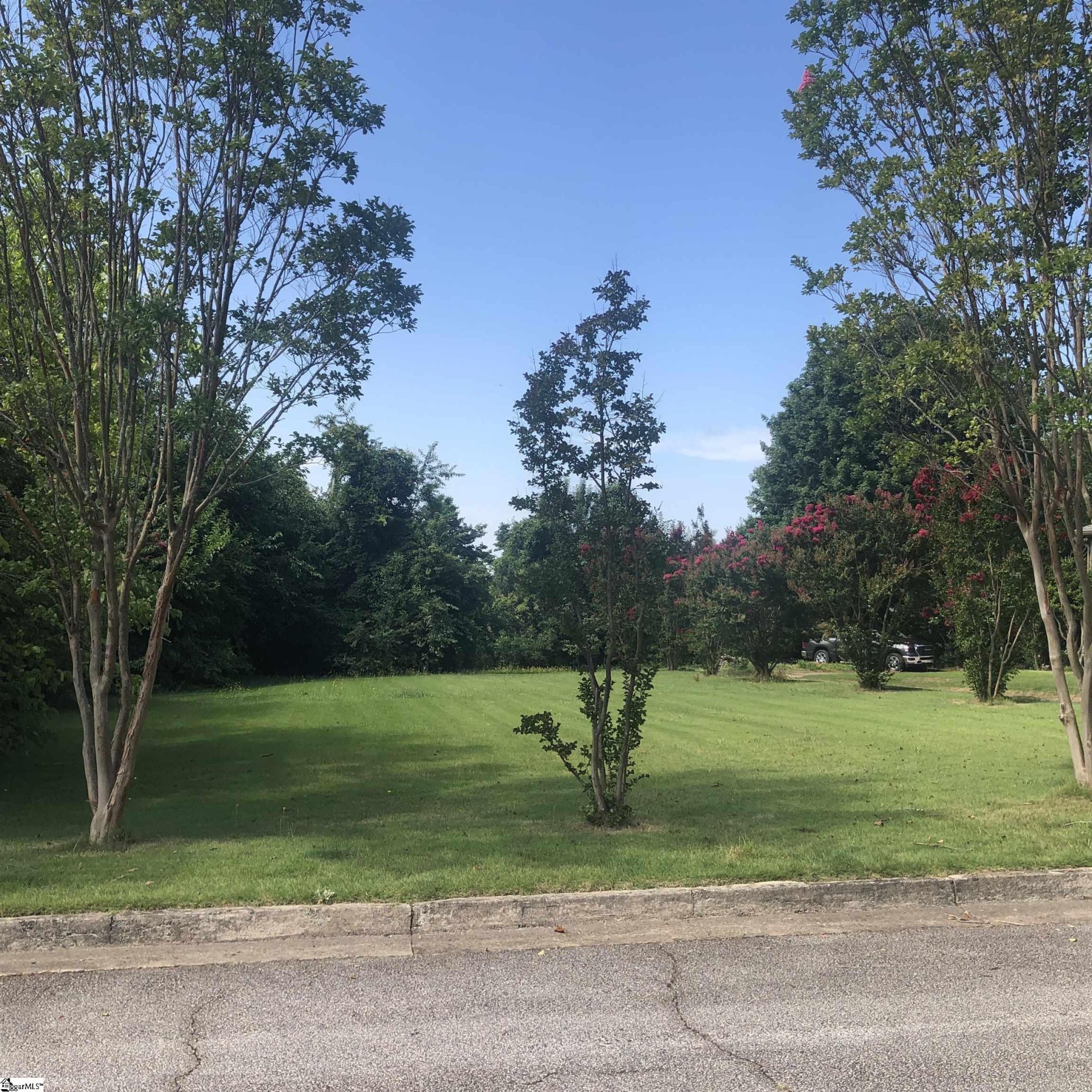 Property image 1 at 109 Oakdale Avenue, Greer, SC 29651-1755