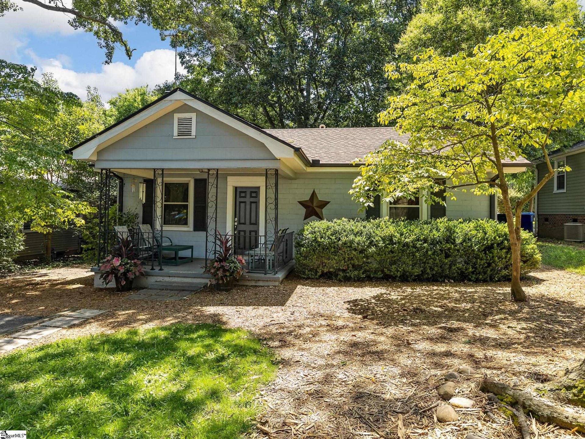 Property image 1 at 121 Bleckley Avenue, Greenville, SC 29607