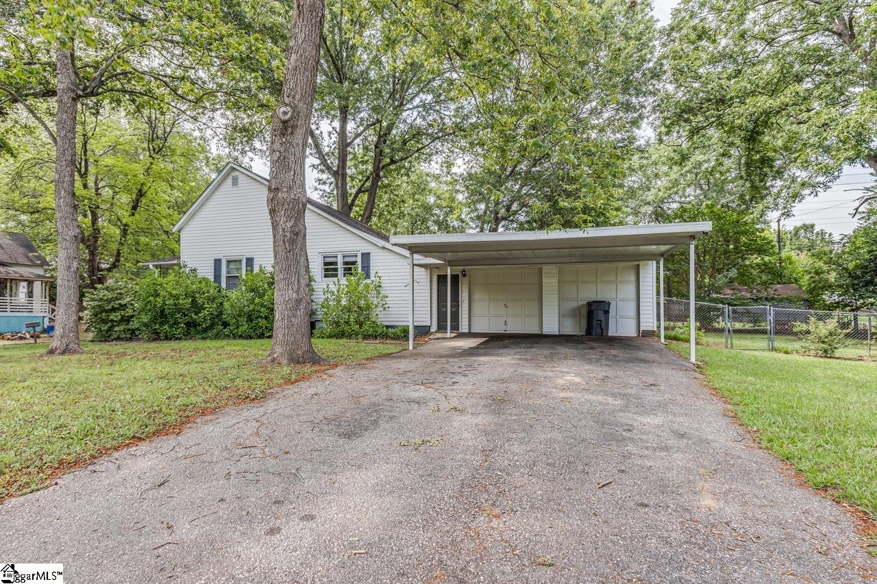 Property image 1 at 2 FROST Street, Greenville, SC 29611