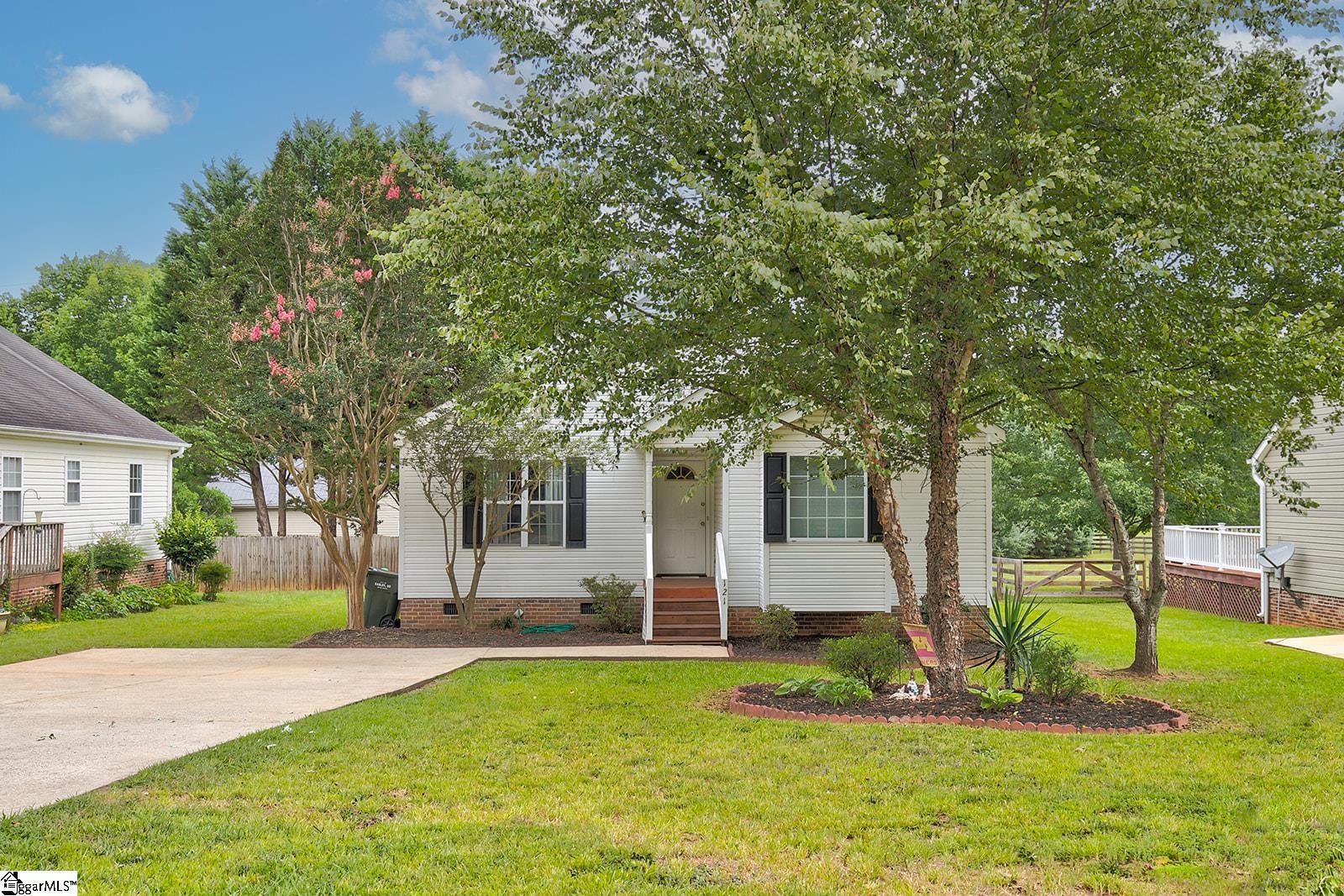 Property image 1 at 121 Sheffield Road, Easley, SC 29642