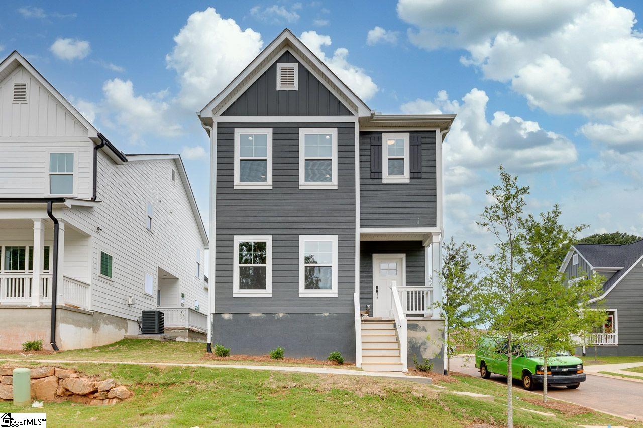 Property image 1 at 3 Logan Knoll Lane, Greenville, SC 29607