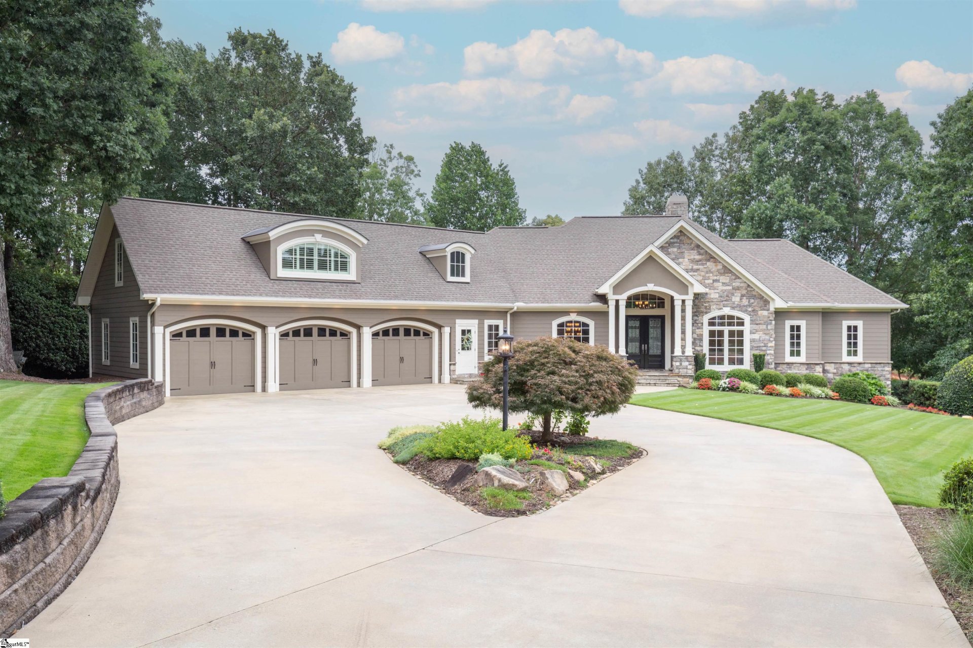 Property image 1 at 145 E Waterford Drive, Seneca, SC 29672