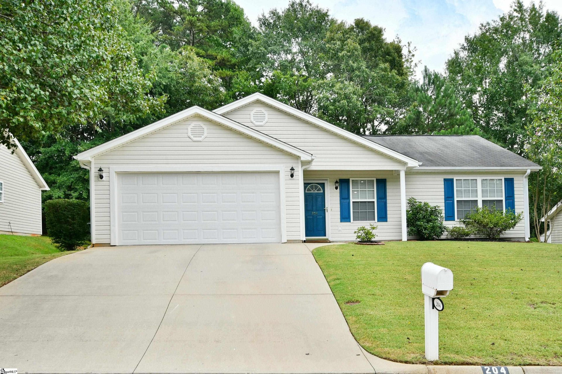 Property image 1 at 204 Yukon Drive, Greenville, SC 29605-6093