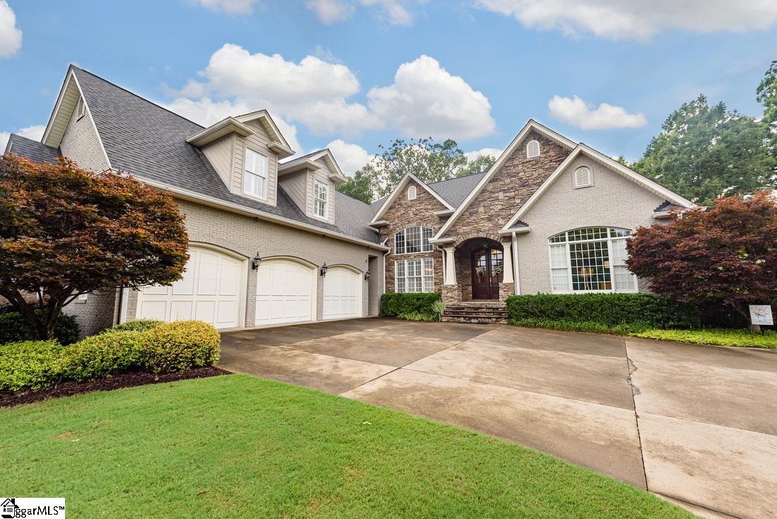 Property image 1 at 8 Highfield Court, Greer, SC 29650