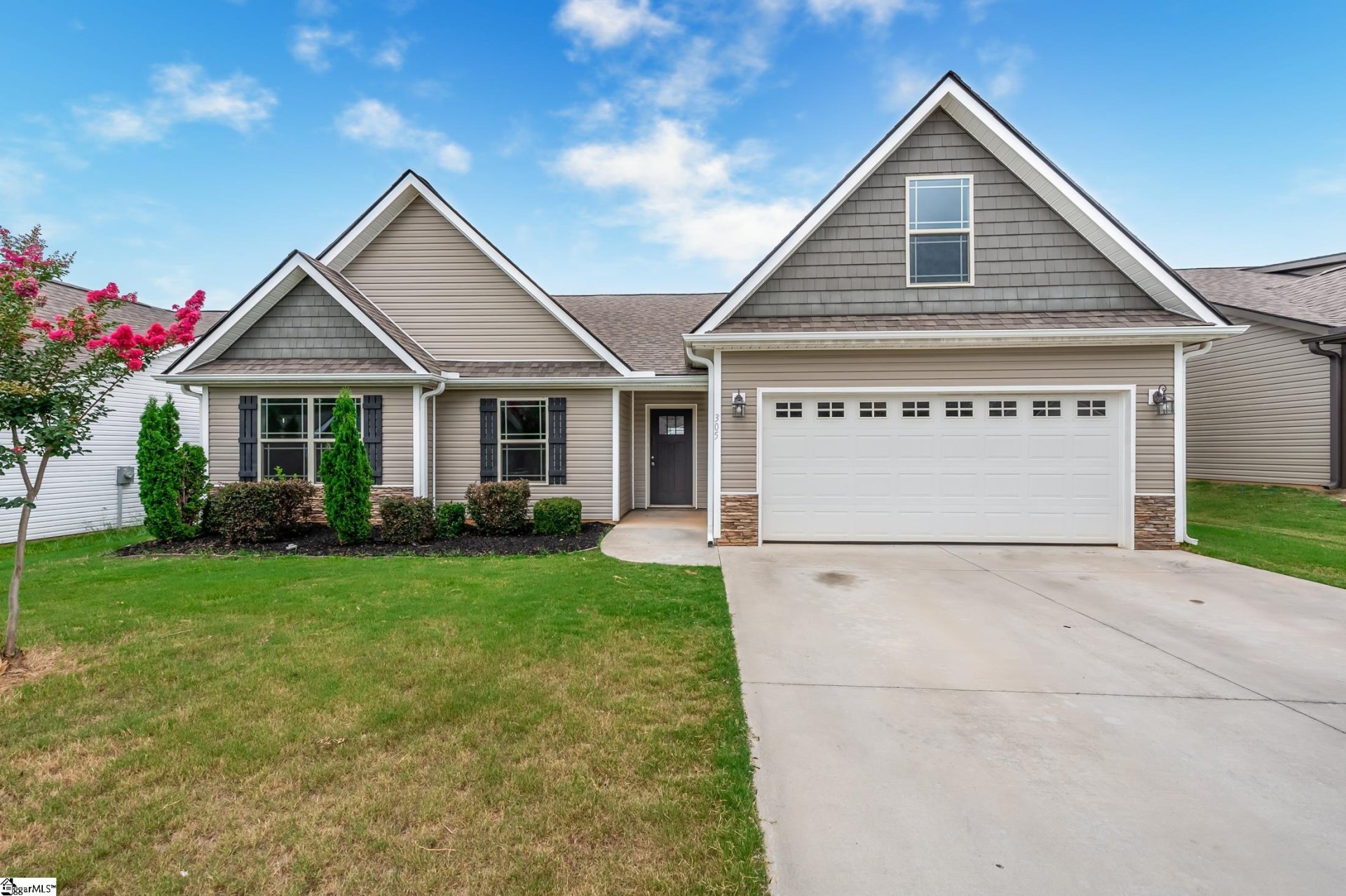 Property image 1 at 305 Catterick Way, Fountain Inn, SC 29644