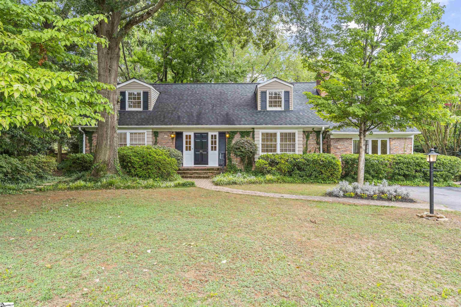 Property image 1 at 86 Lake Forest Drive, Greenville, SC 29609