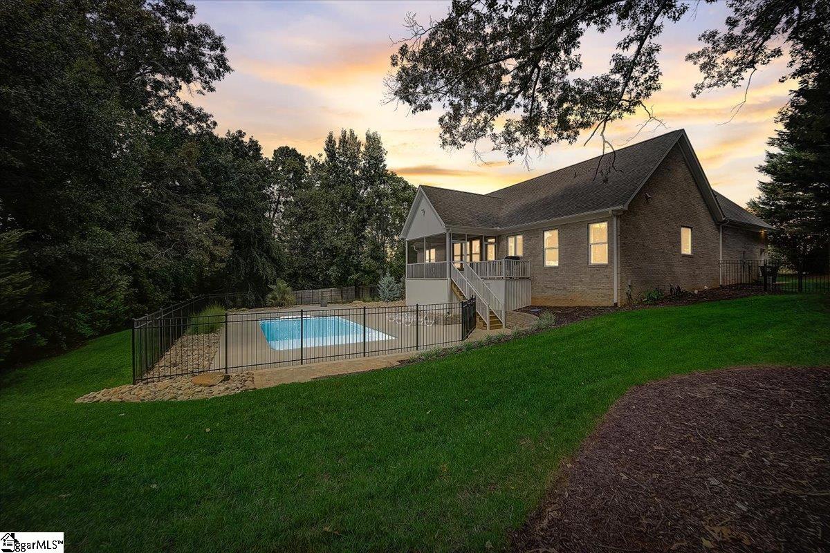 Property image 1 at 14 Darby Hill Lane, Taylors, SC 29687