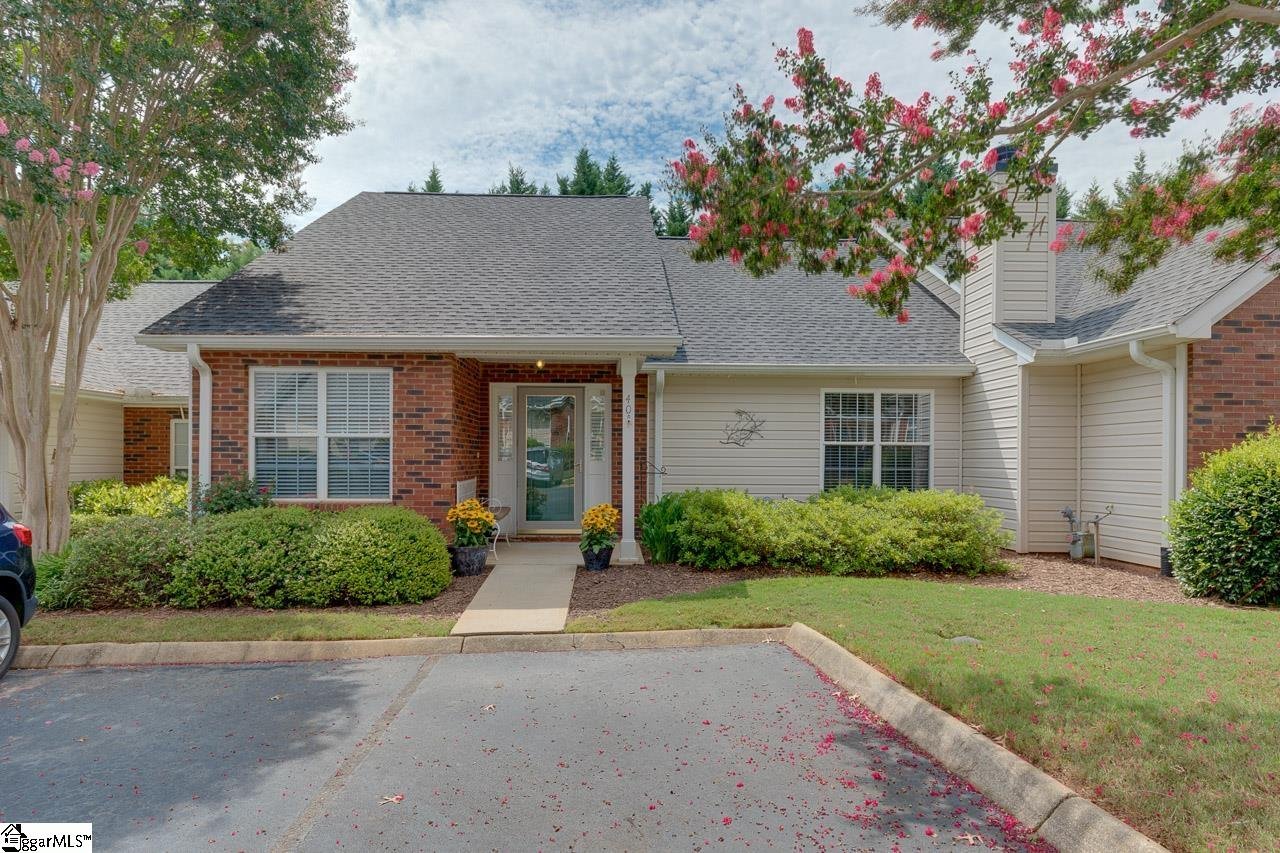 Property image 1 at 40 Bailess Court, Greer, SC 29650