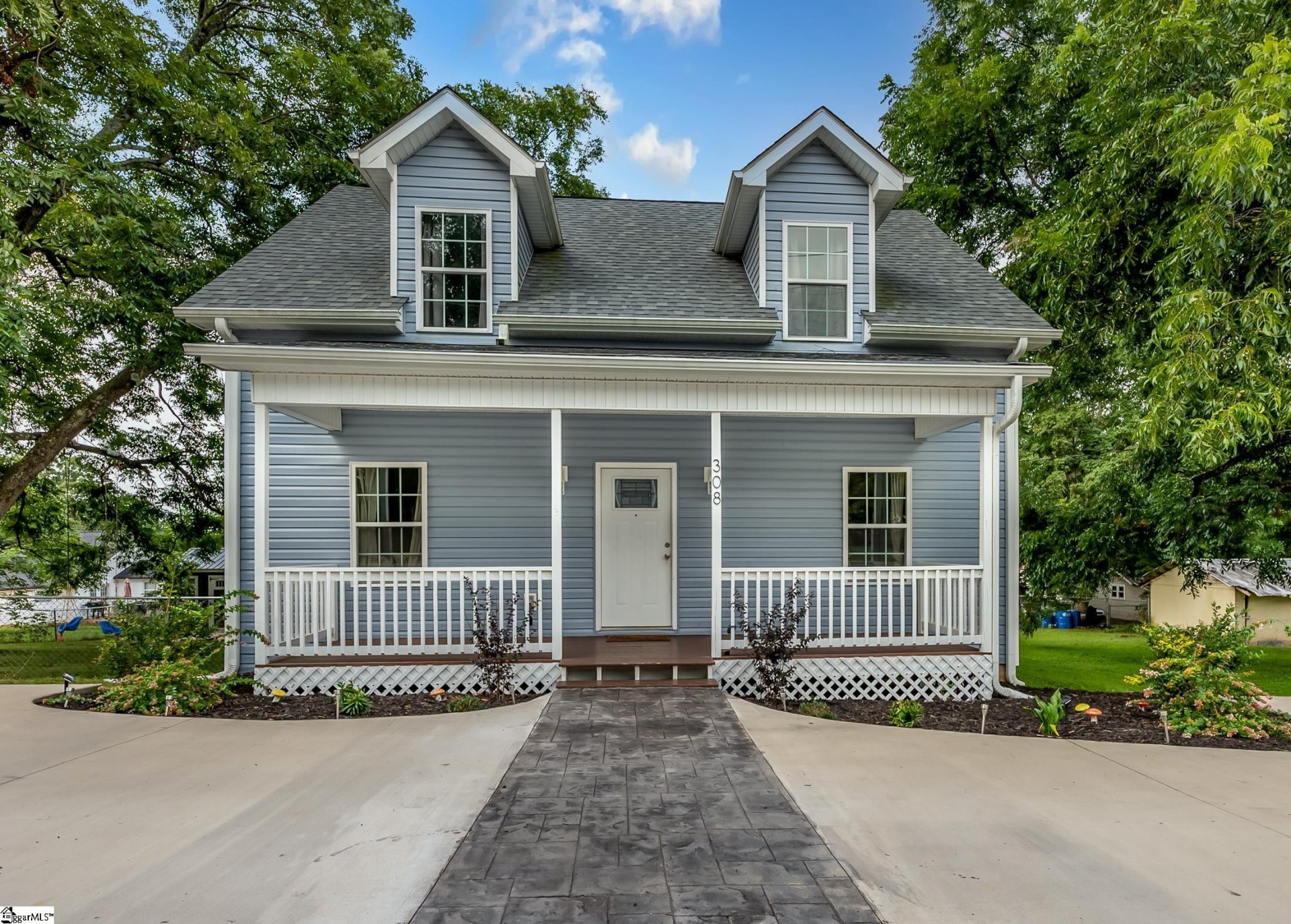 Property image 1 at 308 Barton Street, Easley, SC 29640