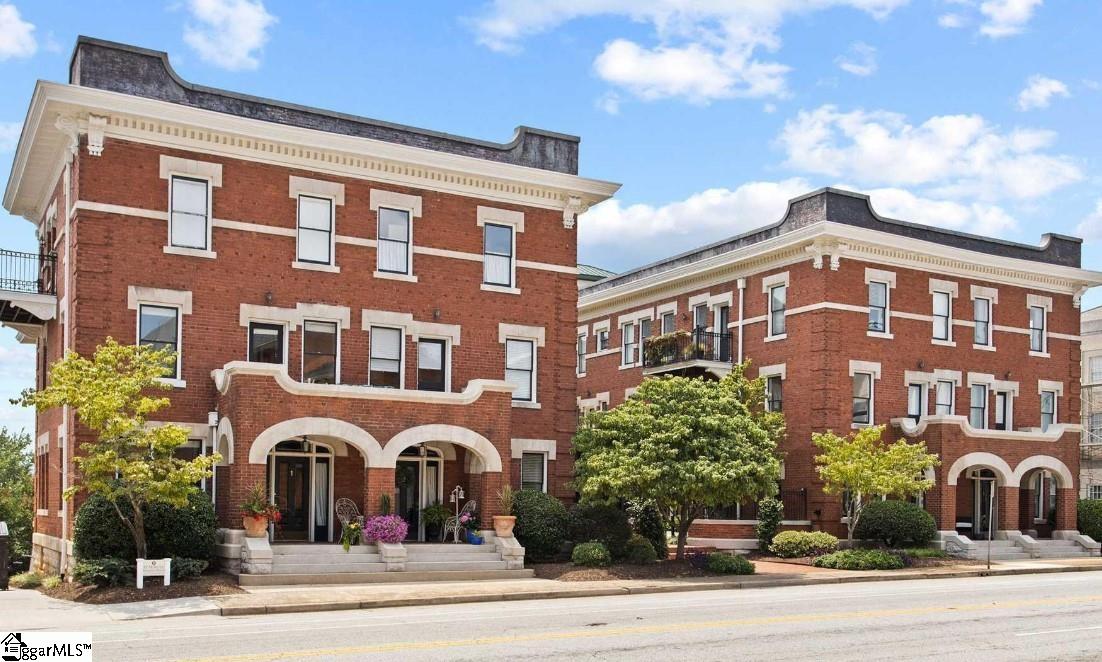 Property image 1 at 400 E Washington Street, Greenville, SC 29601