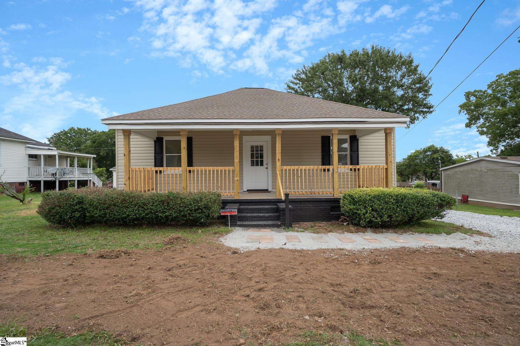 Property image 1 at 9 Elmwood Avenue, Greenville, SC 29611