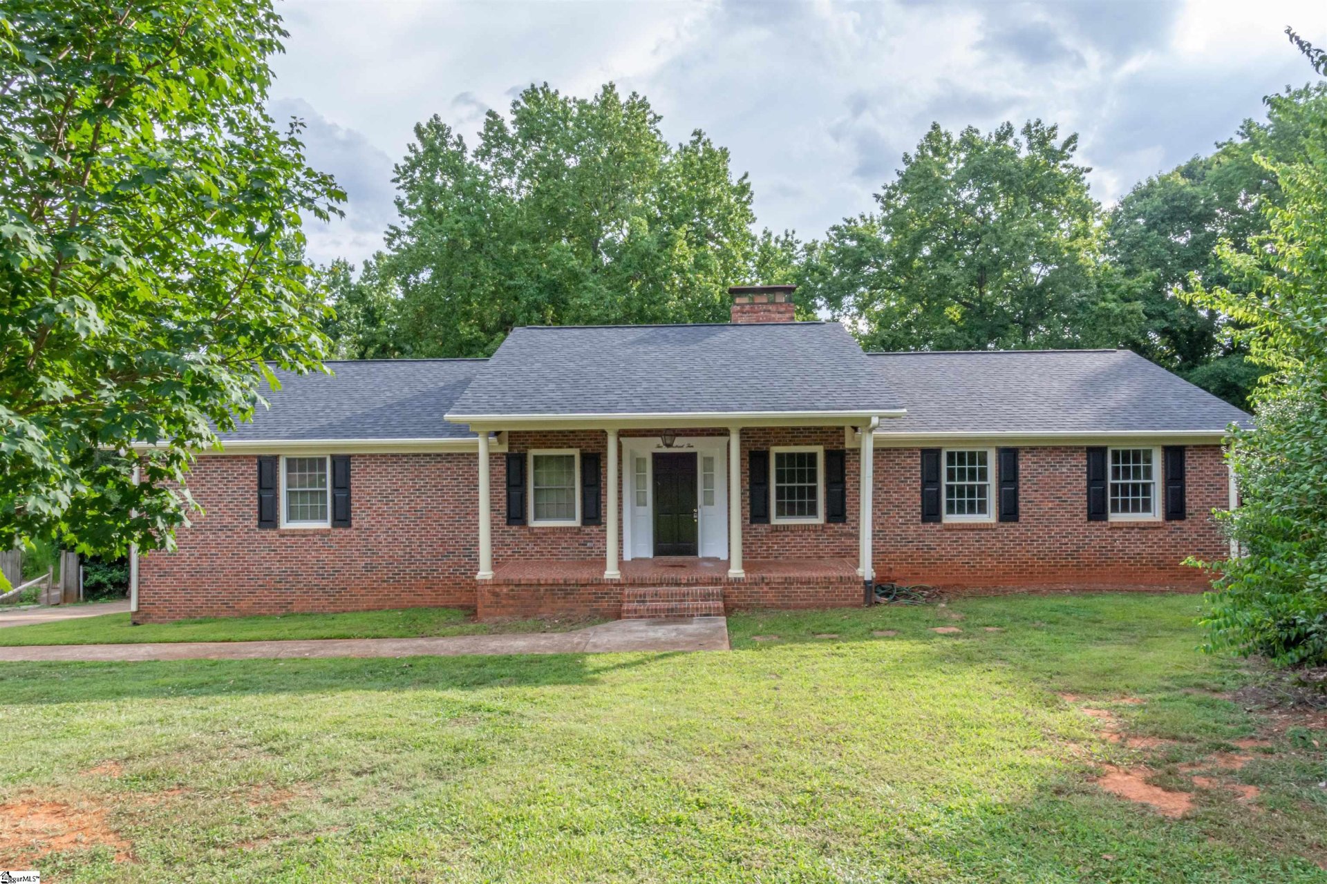 Property image 1 at 210 Hermitage Road, Greenville, SC 29615