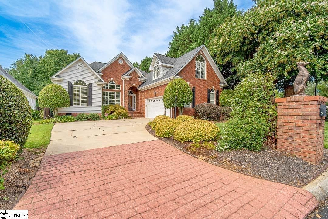 Property image 1 at 2 Middlewick Court, Simpsonville, SC 29681