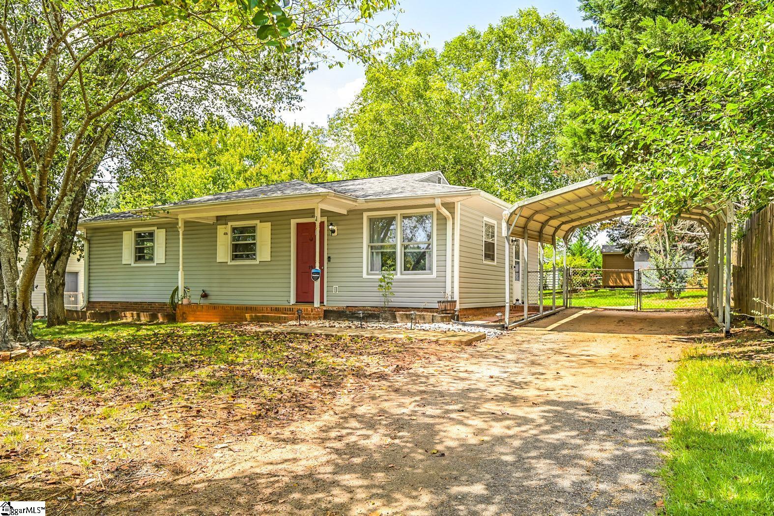 Property image 1 at 19 Ford Drive, Wellford, SC 29385