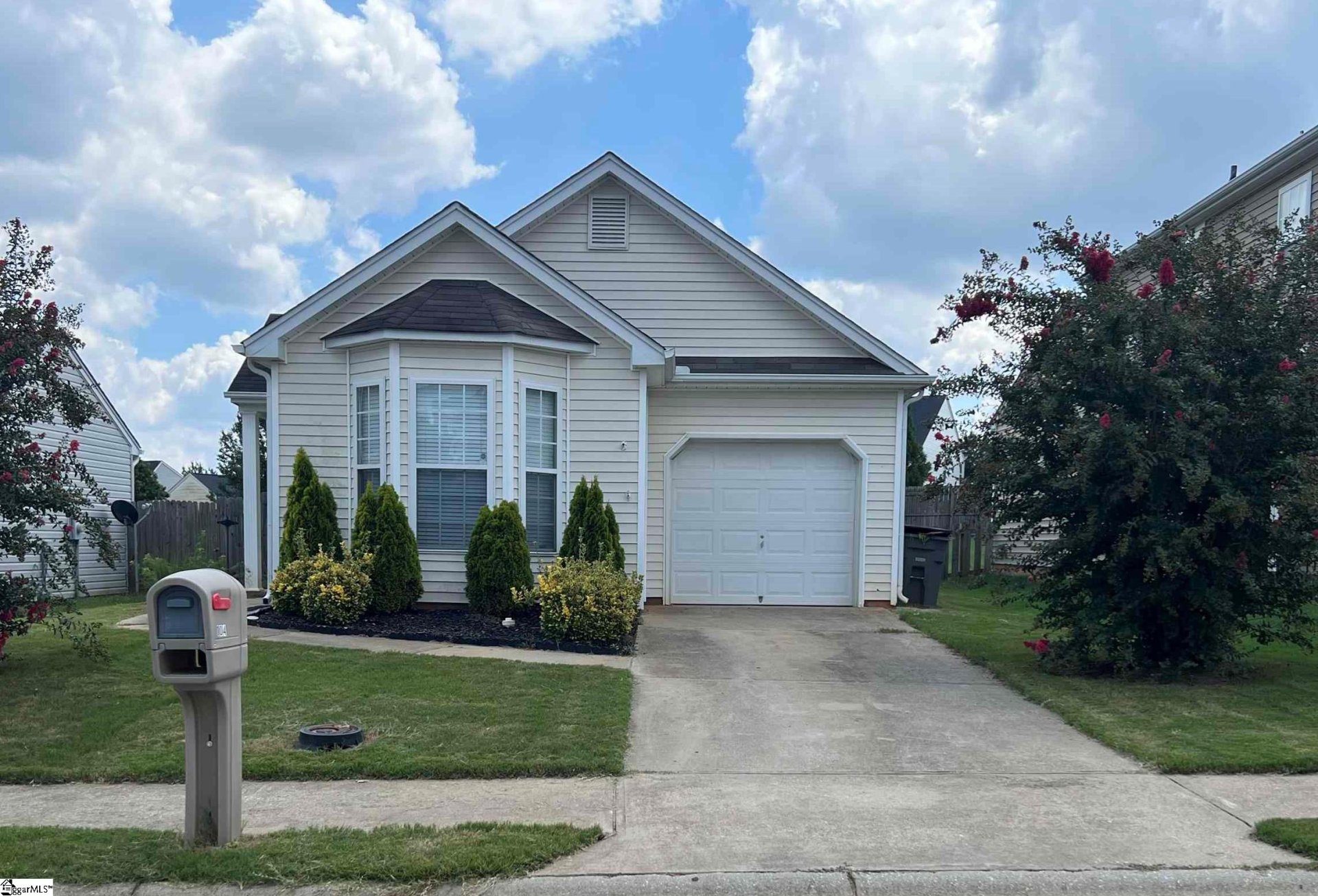 Property image 1 at 104 Maravista Avenue, Greenville, SC 29617