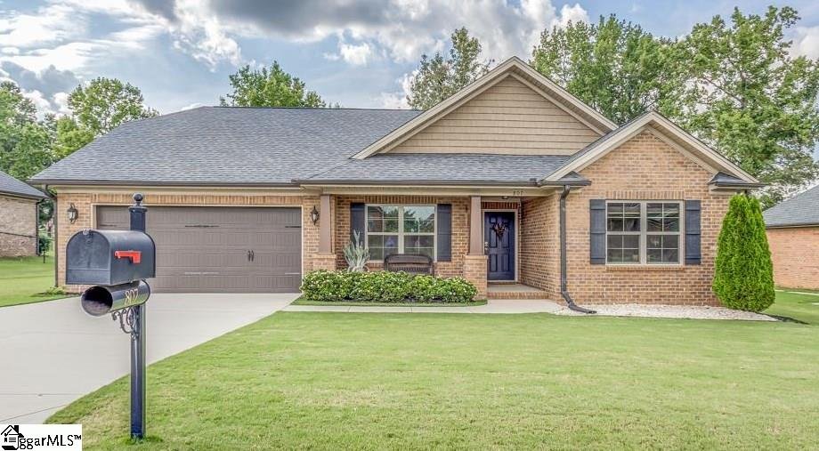 Property image 1 at 807 E FRANK BUSH Avenue, Inman, SC 29349