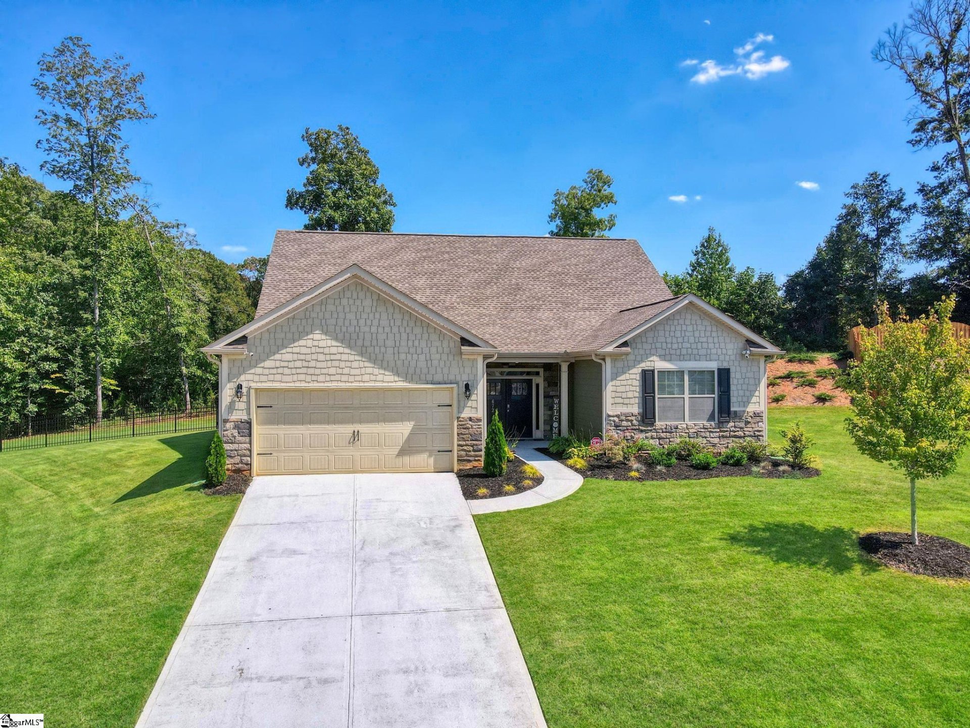 Property image 1 at 672 Diamond Ridge Way, Duncan, SC 29334