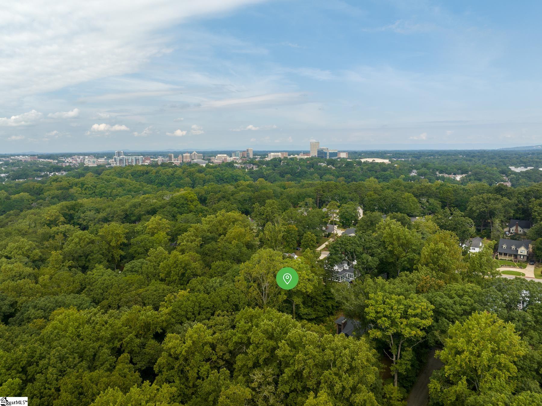 Property image 1 at 128 Fernwood Lane, Greenville, SC 29607