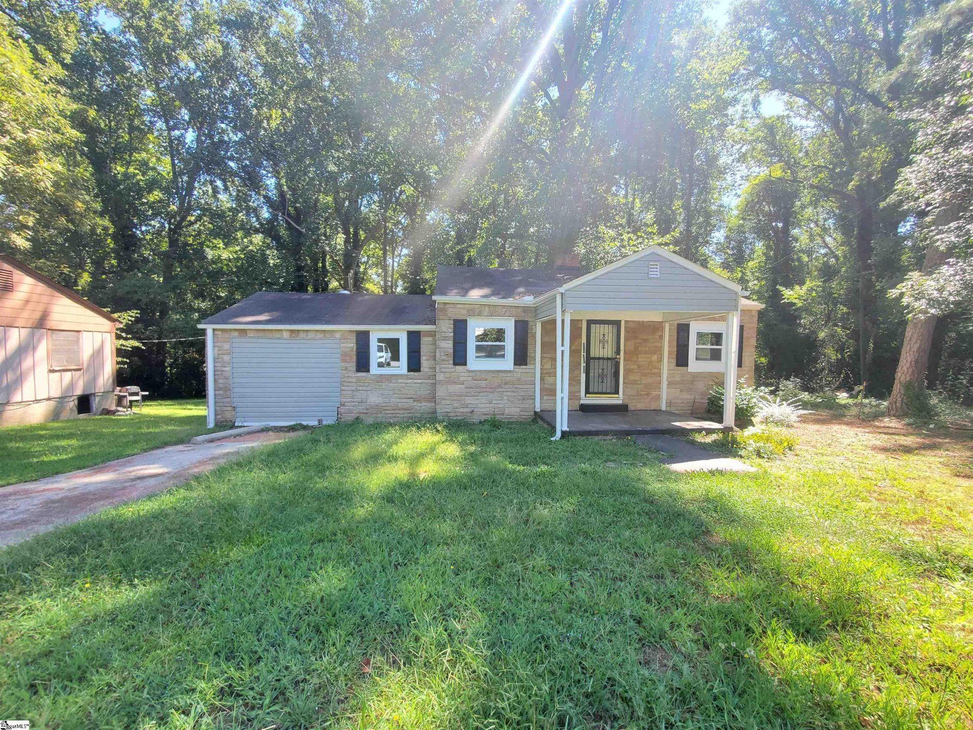 Property image 1 at 27 FOXHALL Road, Greenville, SC 29605