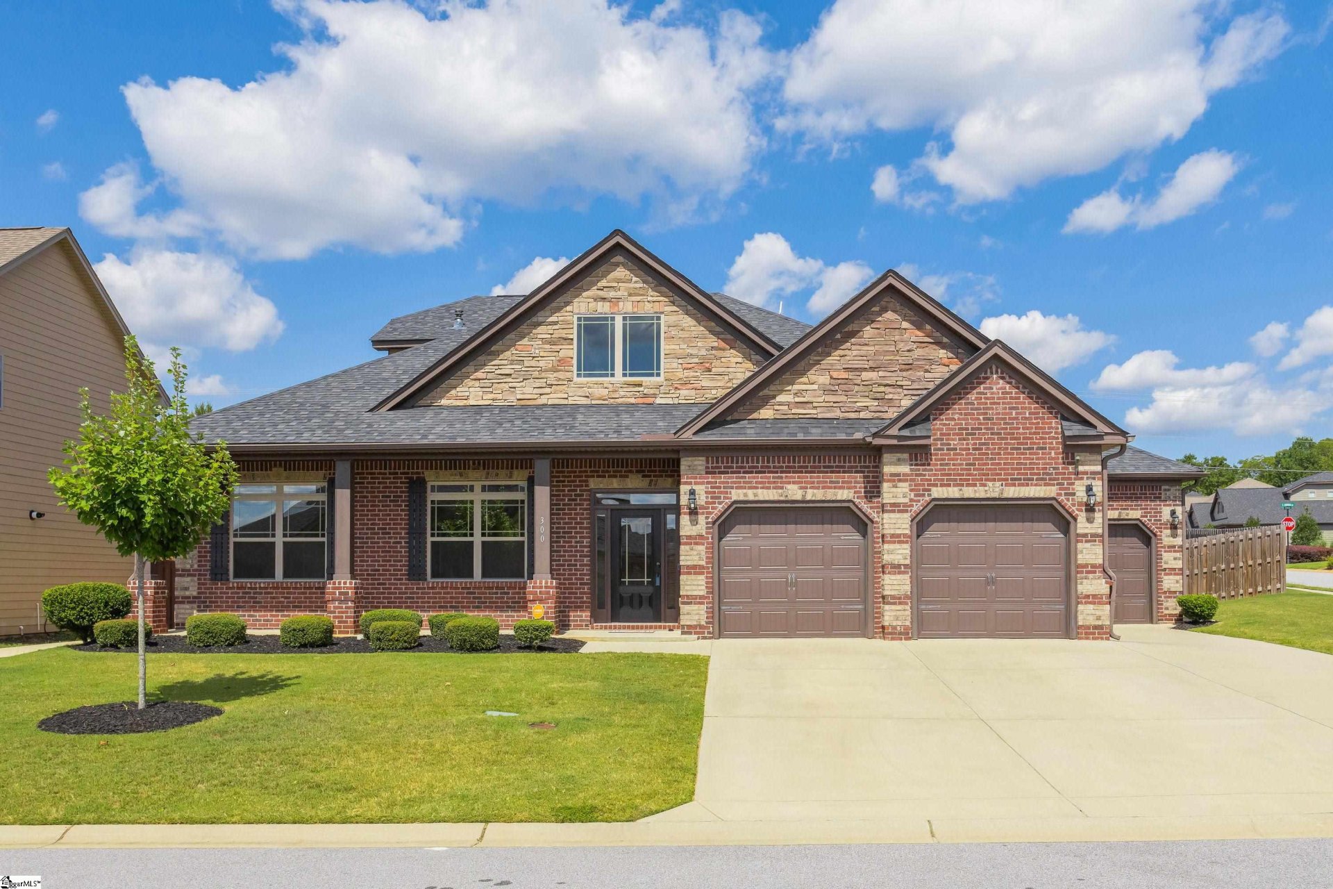 Property image 1 at 300 Stoneleigh Road, Simpsonville, SC 29681