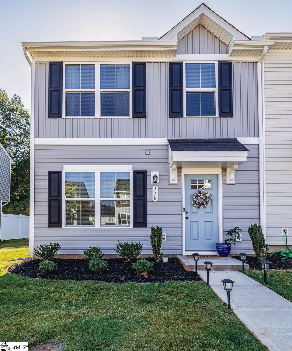 Property image 1 at 110 Fernside Court, Greenville, SC 29617