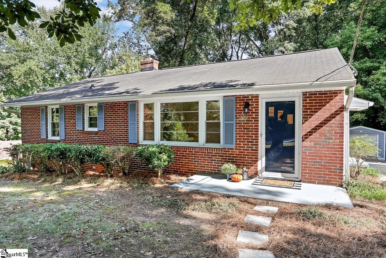 Property image 1 at 306 Dupont Drive, Greenville, SC 29607