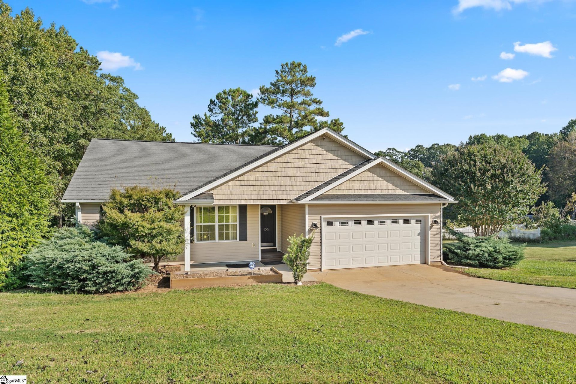 Property image 1 at 106 Claridge Place, Belton, SC 29627