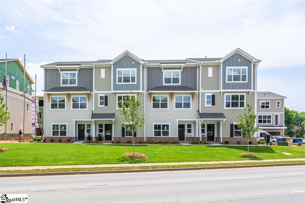 Property image 1 at 3 Keat Avenue, Greenville, SC 29601