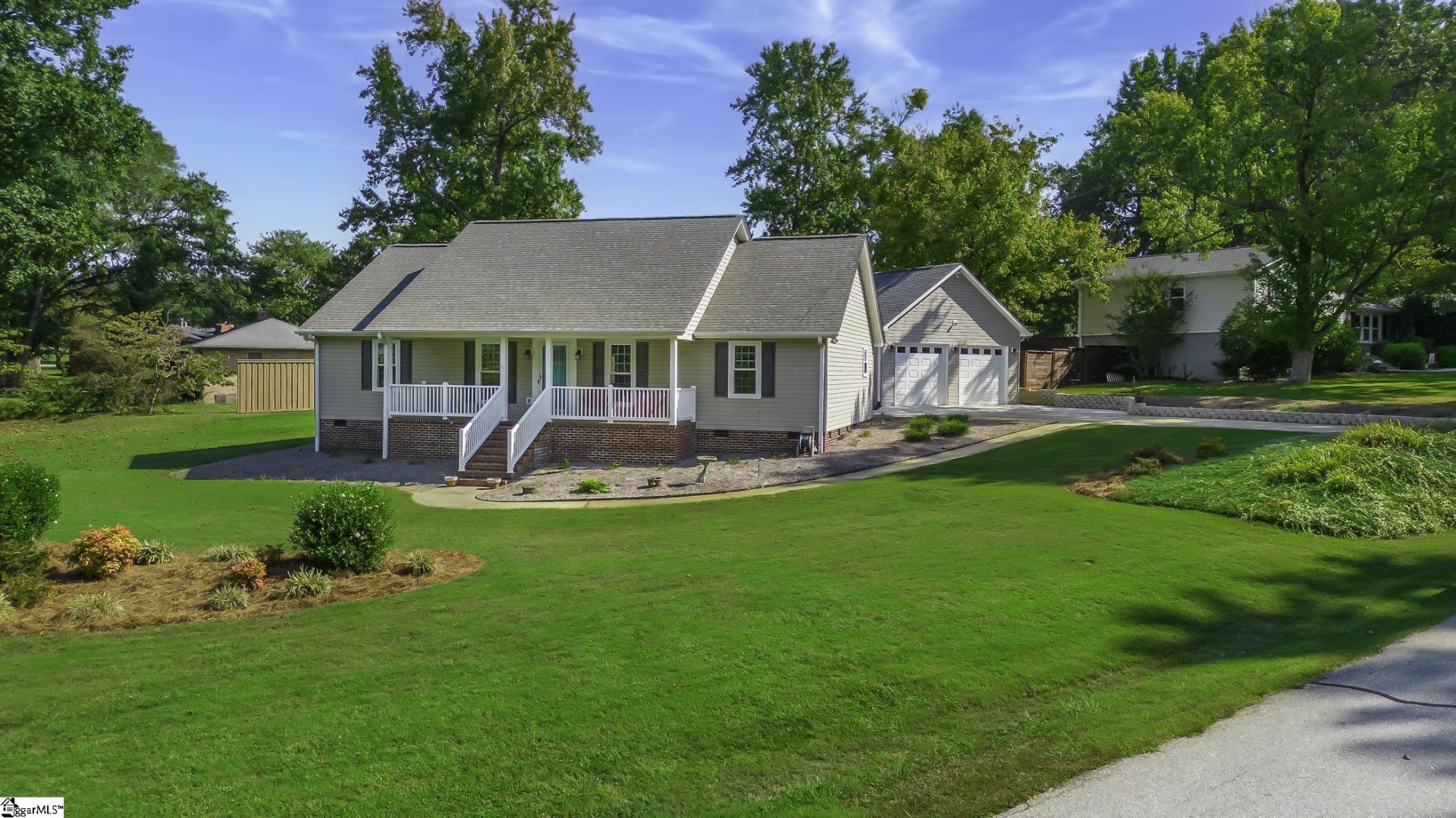 Property image 1 at 107 Vine Hill Road, Greenville, SC 29607