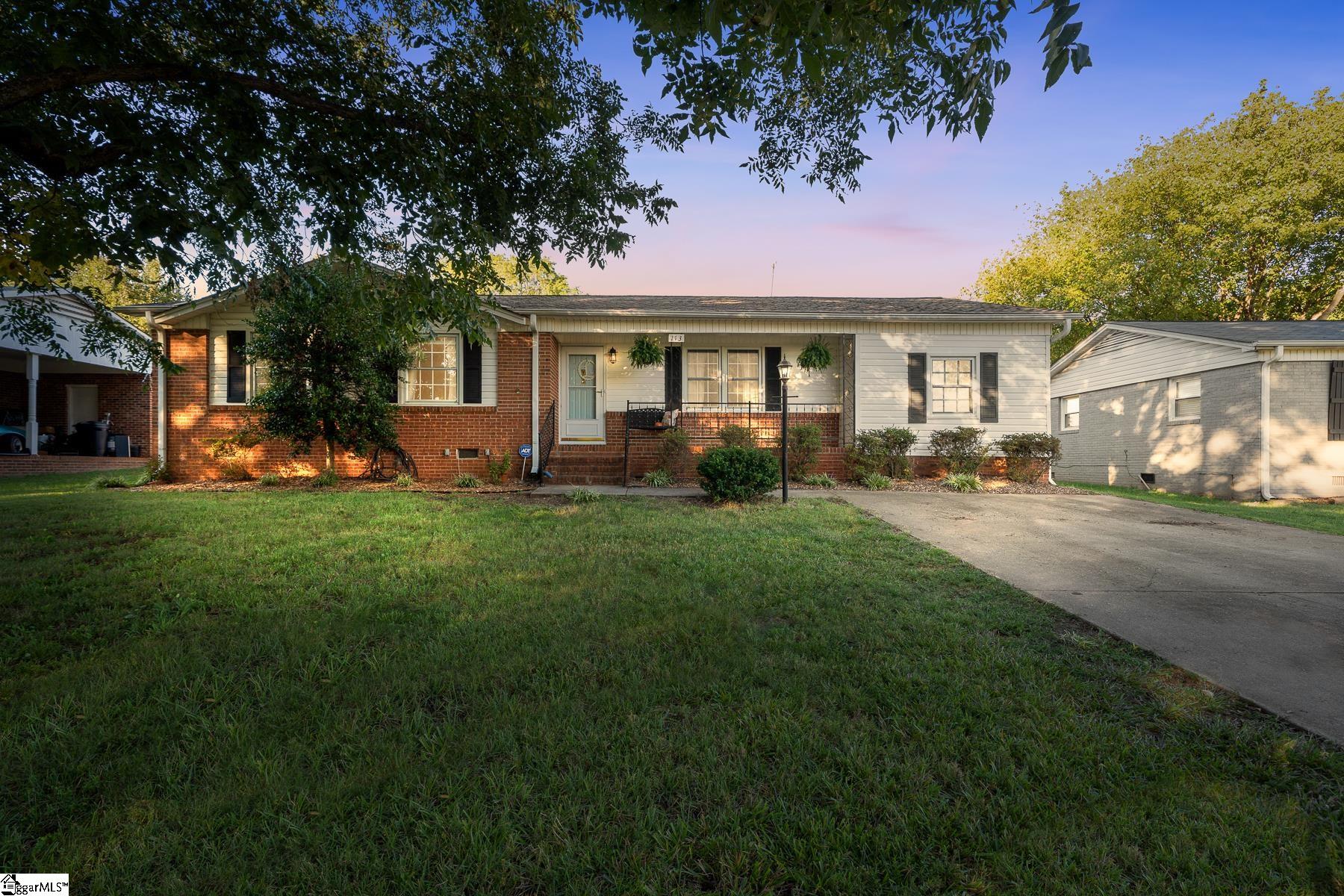 Property image 1 at 113 Lynn Street, Greer, SC 29651