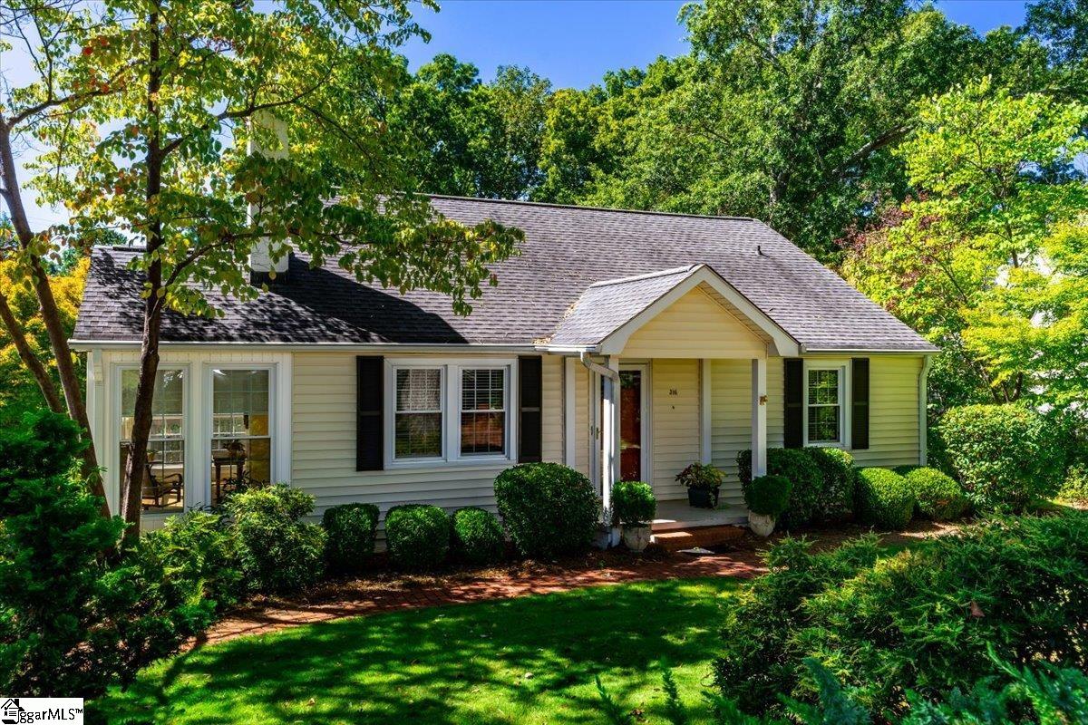 Property image 1 at 316 Longview Terrace, Greenville, SC 29605