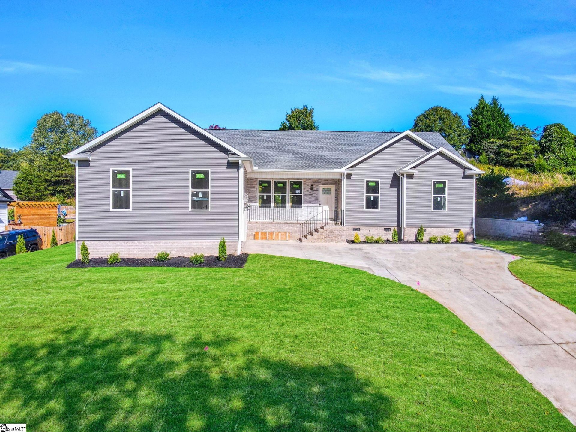 Property image 1 at 712 Rockcliff Street, Greenville, SC 29617-6746