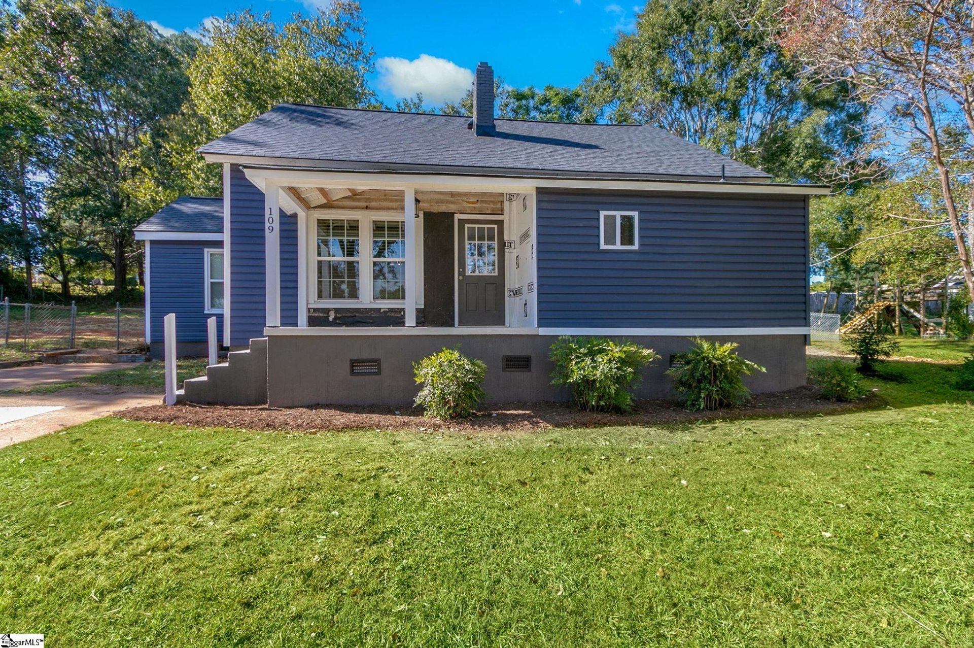 Property image 1 at 109 Garrison Street, Easley, SC 29640