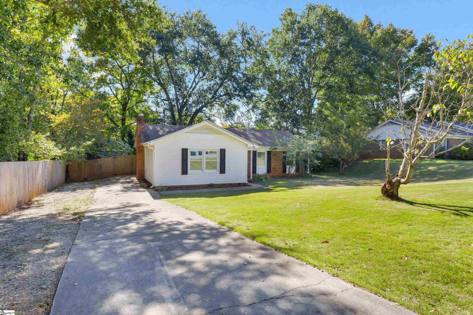 Property image 1 at 29 Charterhouse Avenue, Piedmont, SC 29673