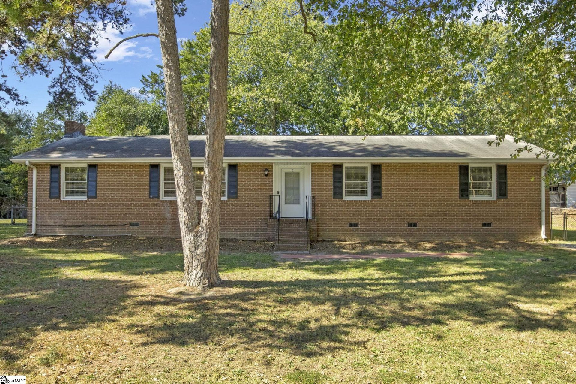 Property image 1 at 4009 Edwards Road, Taylors, SC 29687
