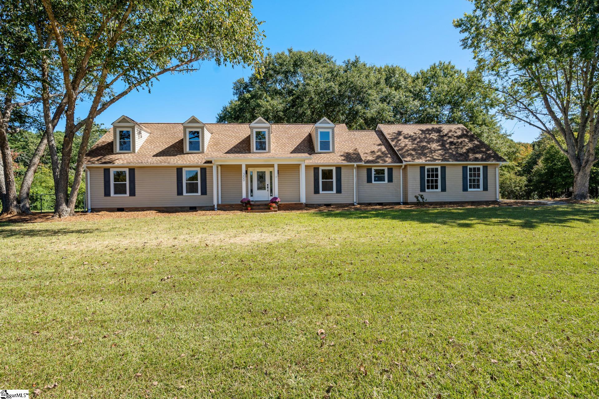 Property image 1 at 300 Wellington Road, Easley, SC 29642