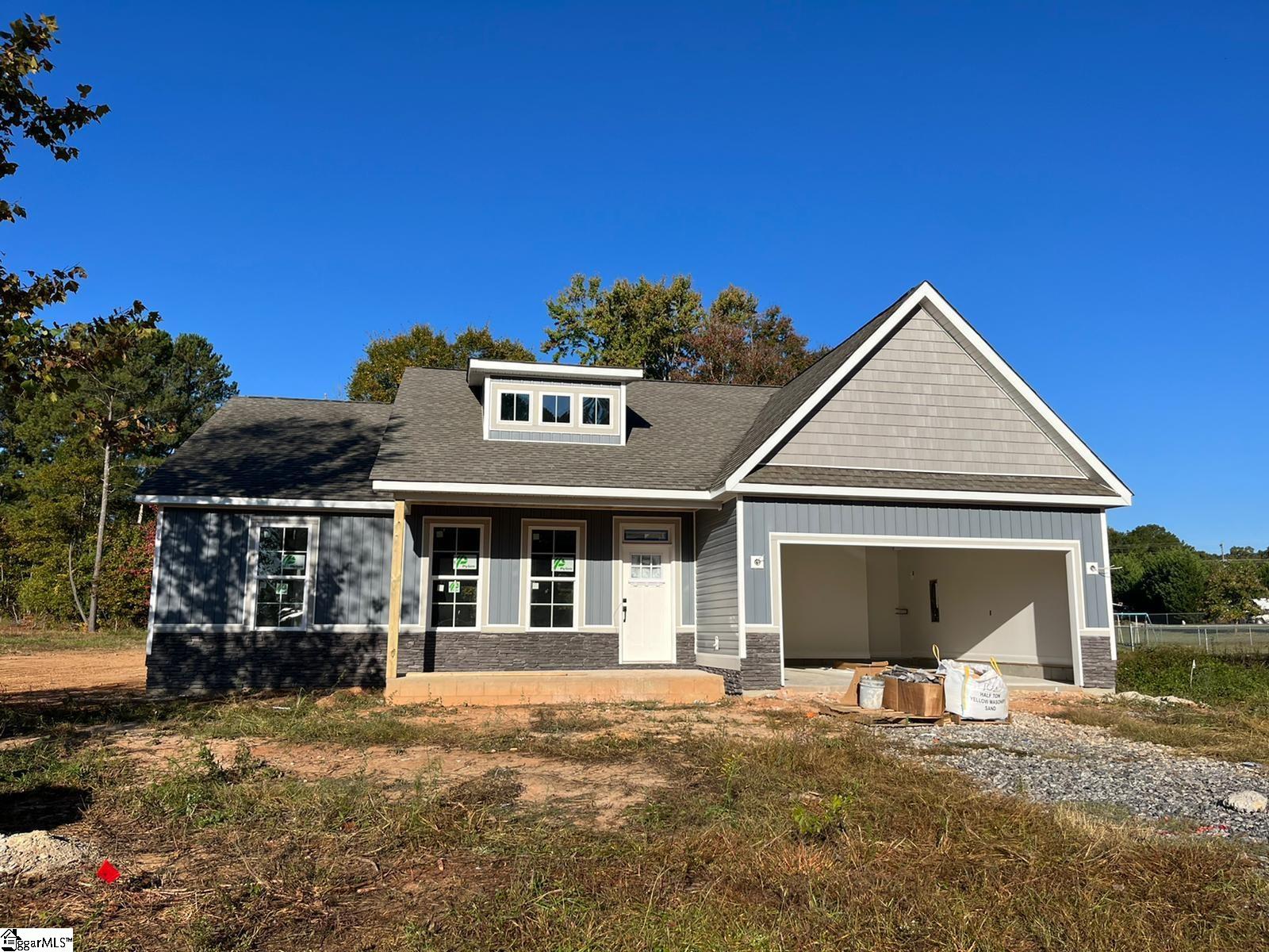 Property image 1 at 102 Irish Moss Drive, Williamston, SC 29697