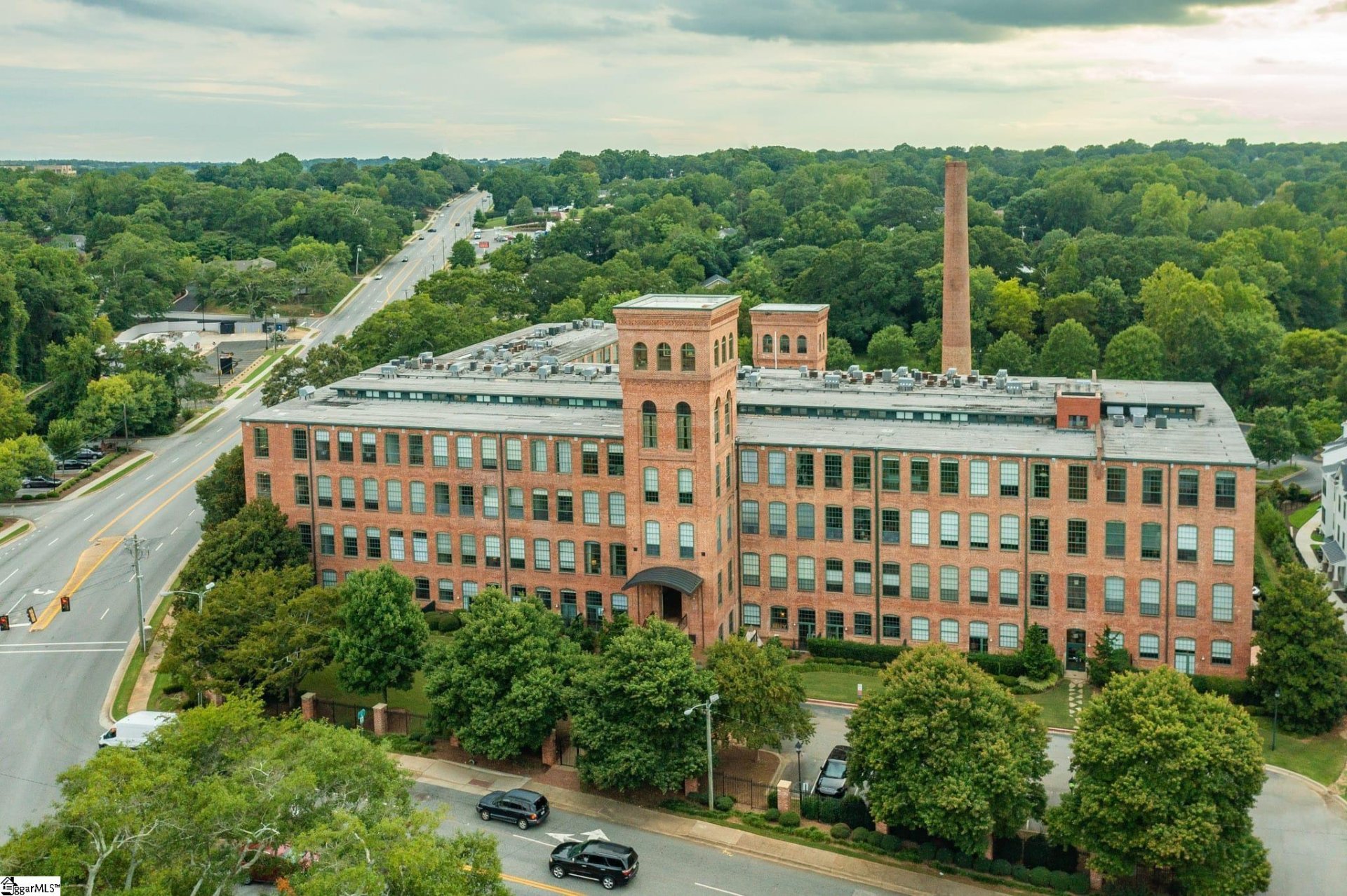 Property image 1 at 400 Mills Avenue, Greenville, SC 29605