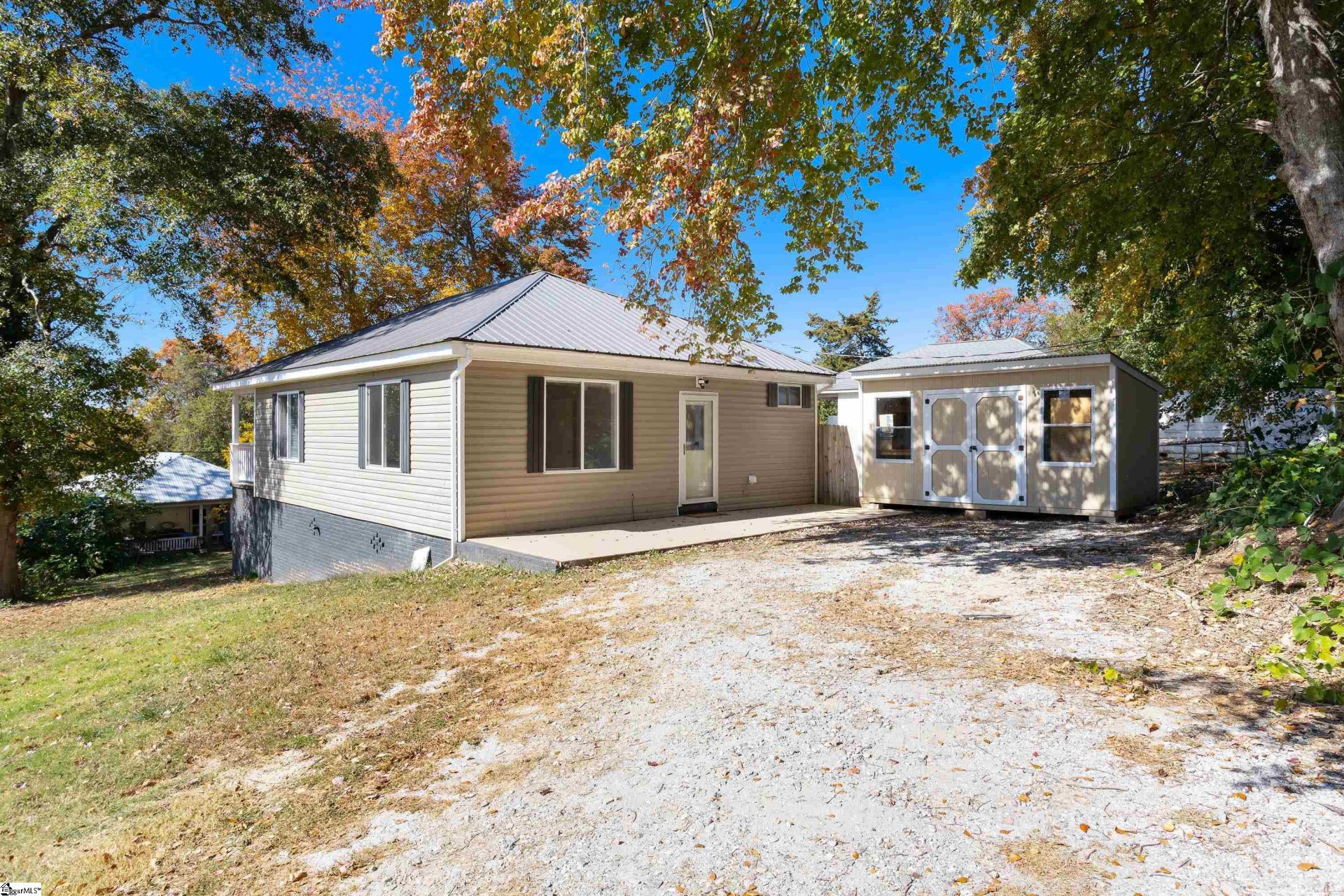 Property image 1 at 122 Rock View Street, Easley, SC 29640